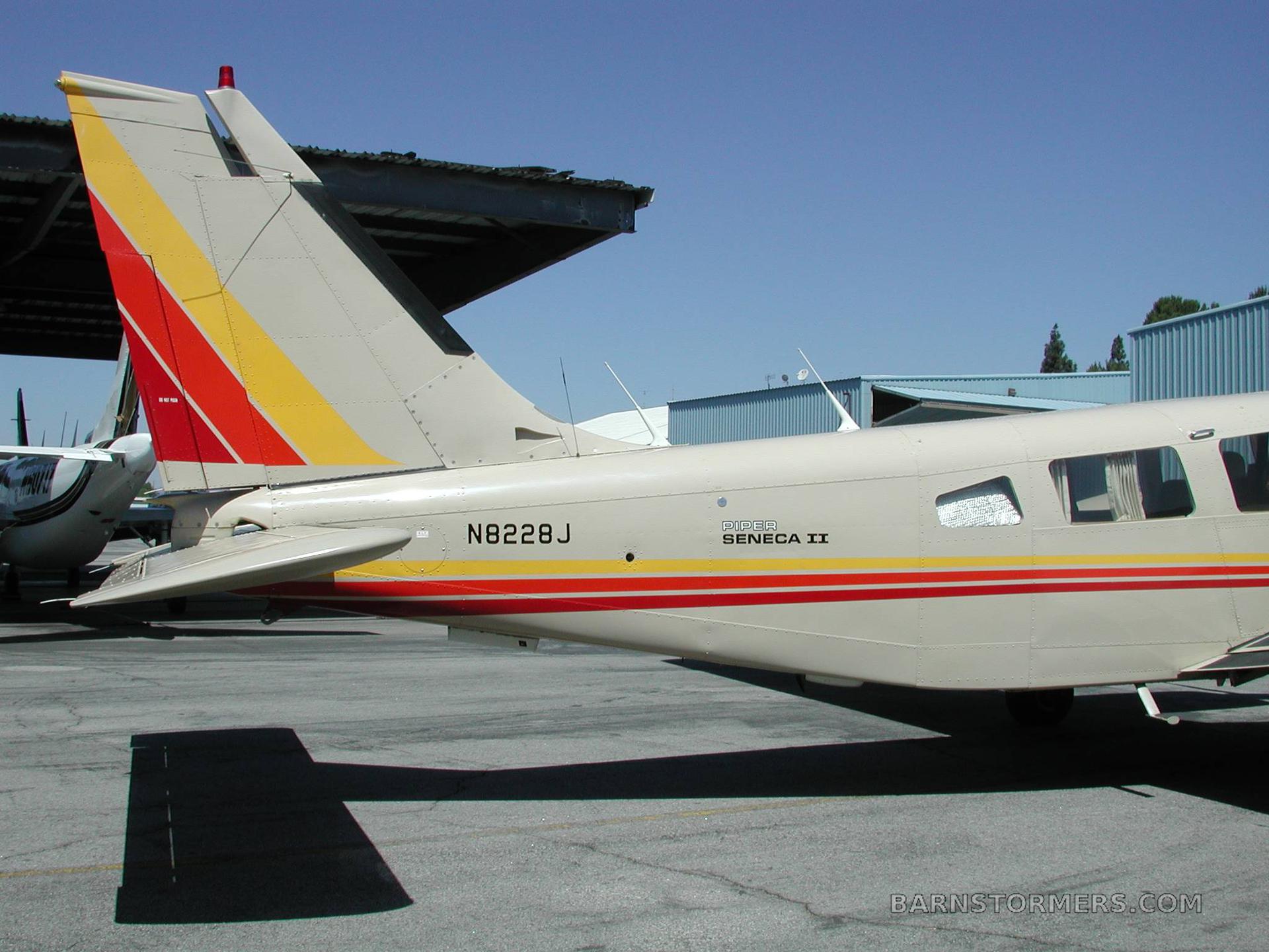 1980 Piper Seneca thumbnail 3