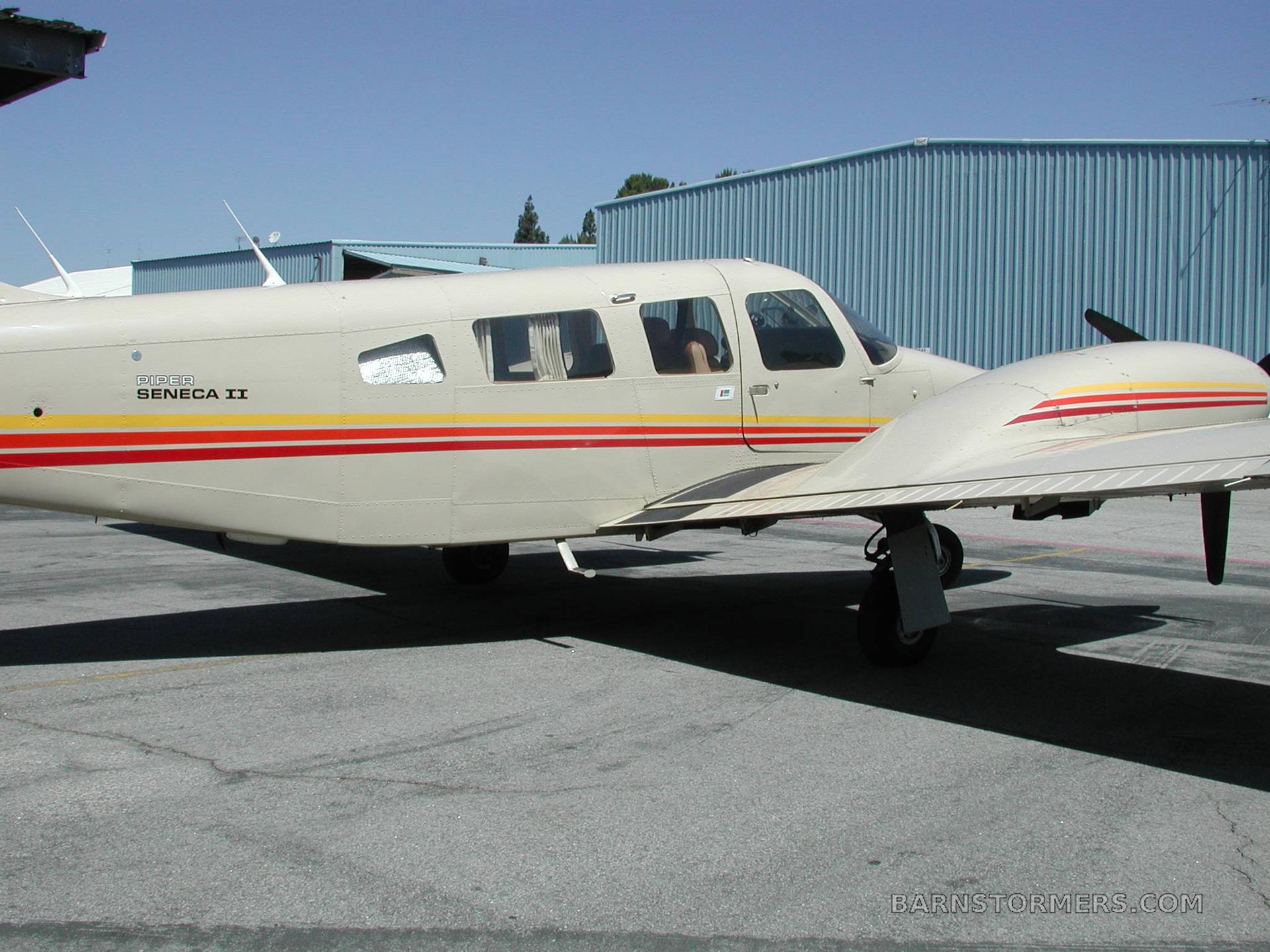 1980 Piper Seneca thumbnail 4