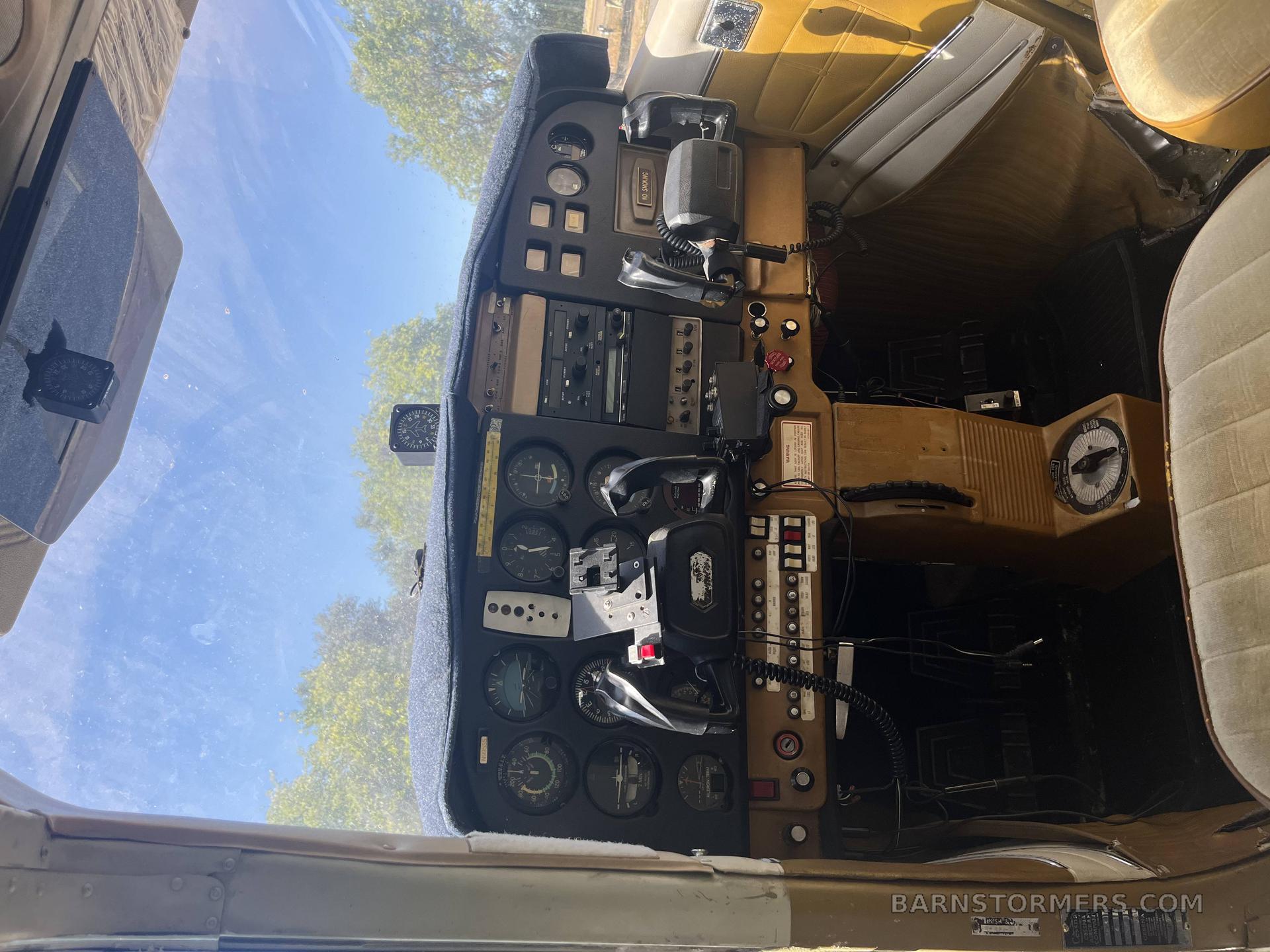 1975 Cessna 172 thumbnail 4