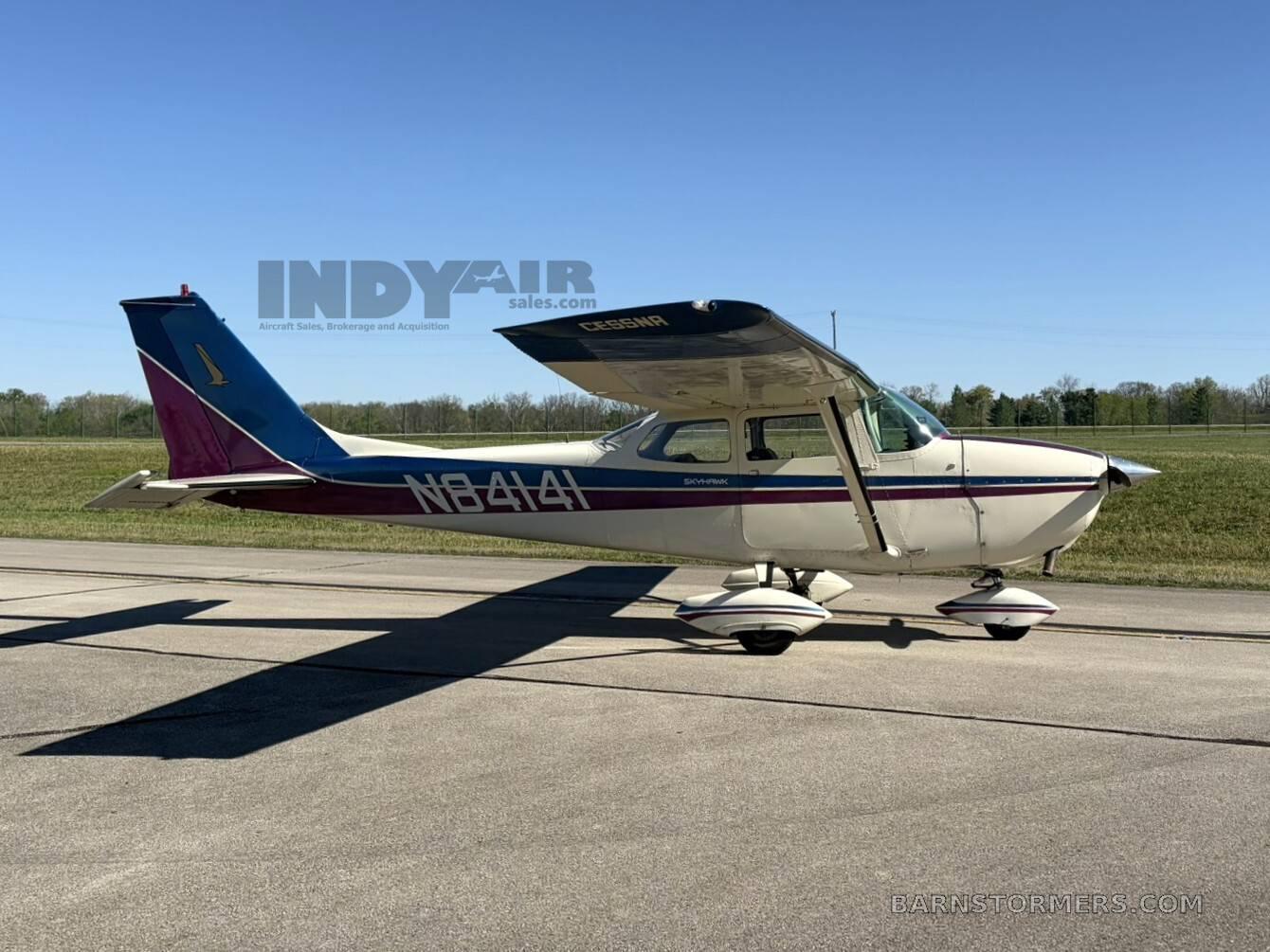 1969 Cessna 172 thumbnail 3
