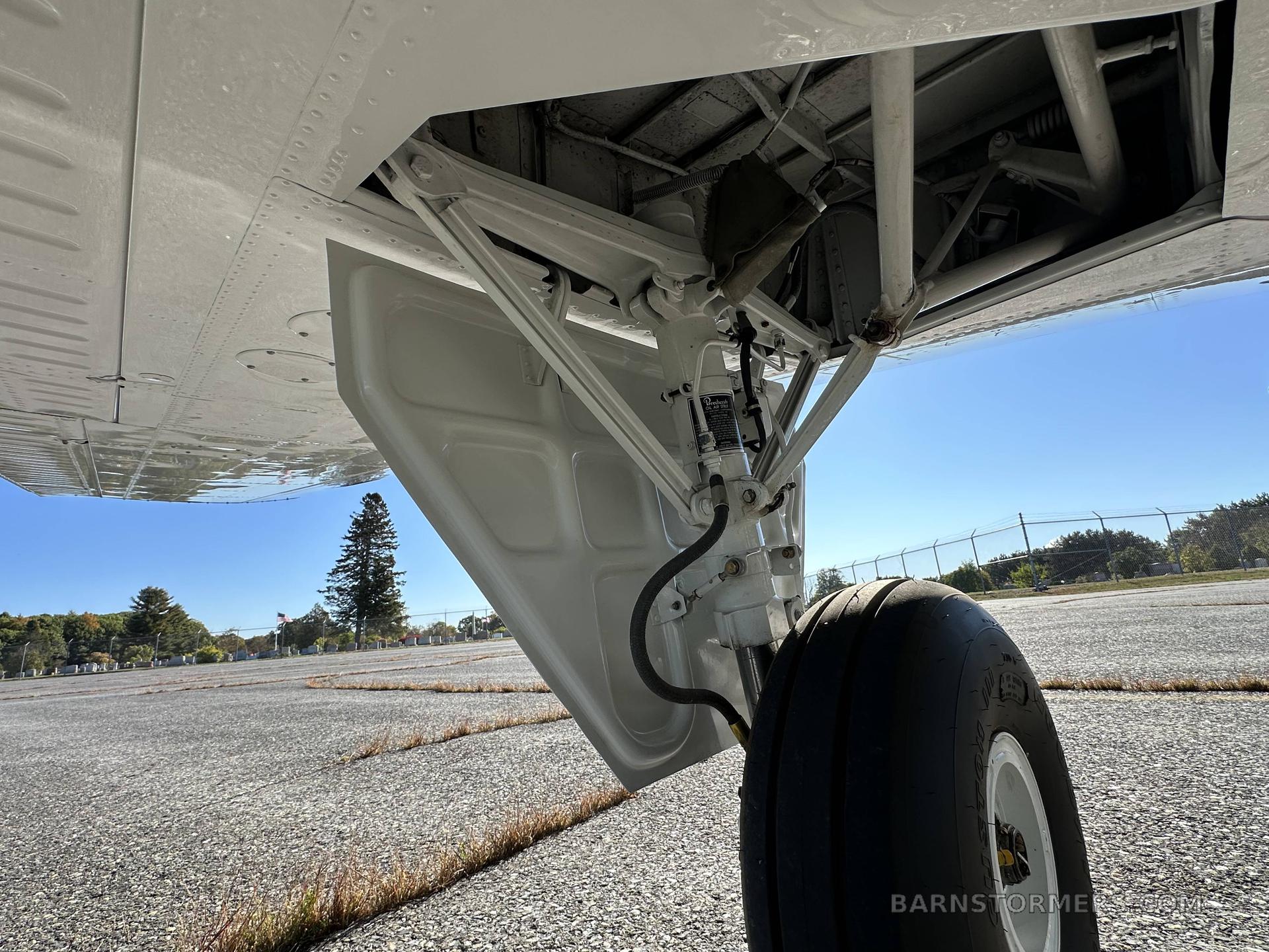 1974 Beechcraft Bonanza A36, photo 11