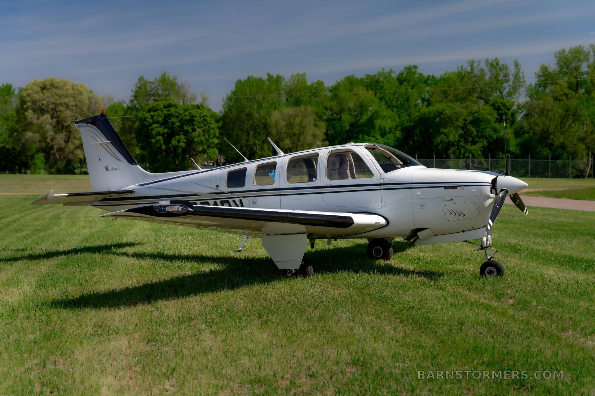 1982 Beechcraft A36 thumbnail 2