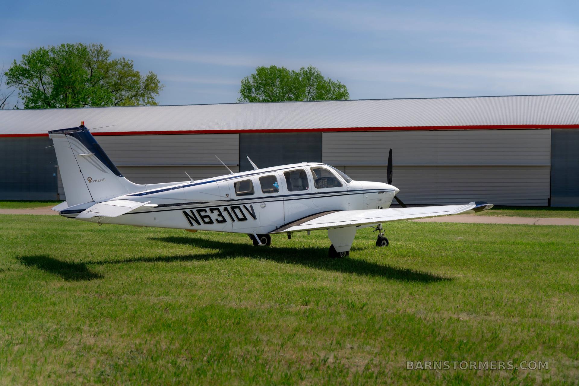 1982 Beechcraft A36 thumbnail 4