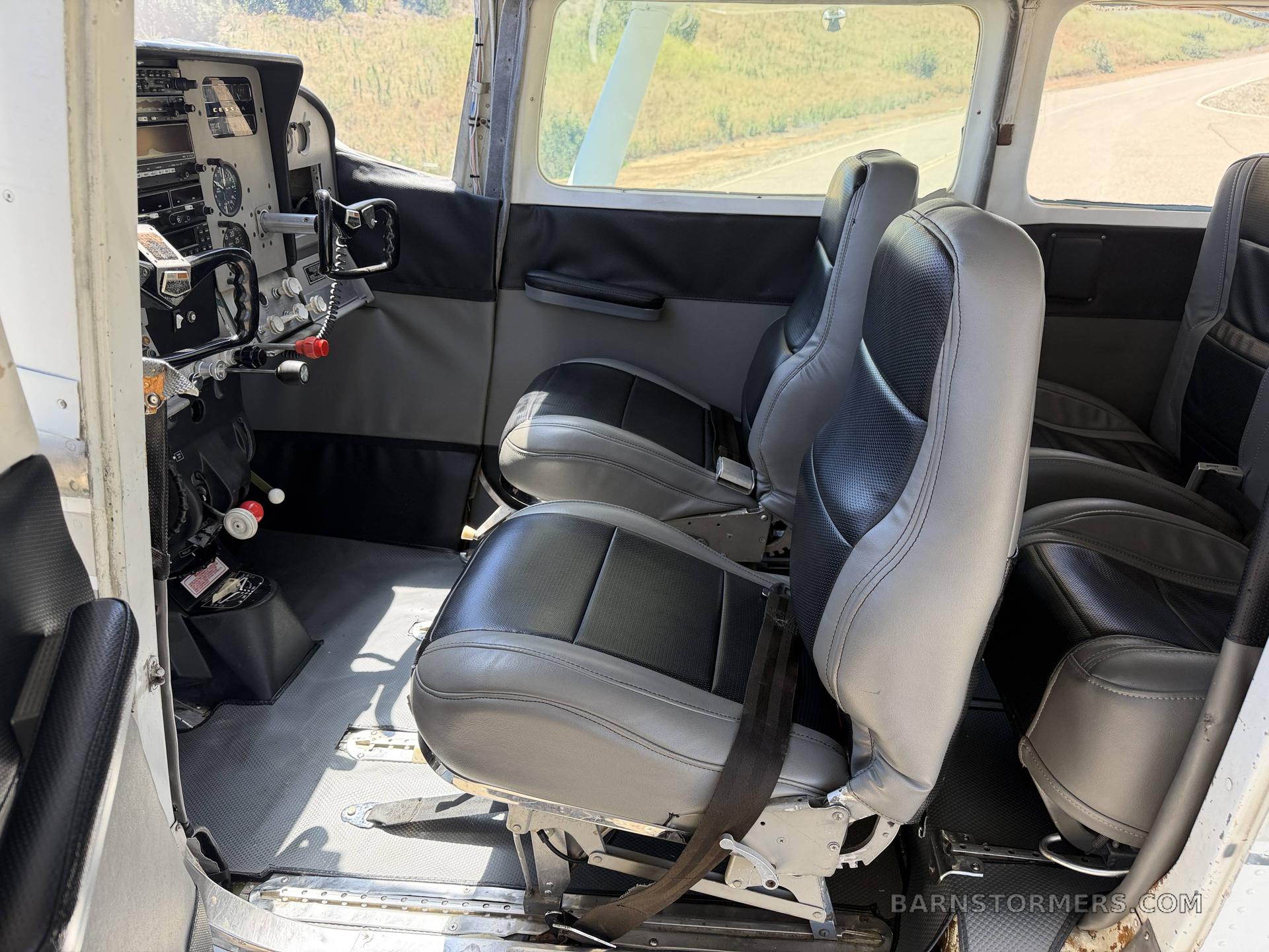 1965 Cessna 210 thumbnail 3