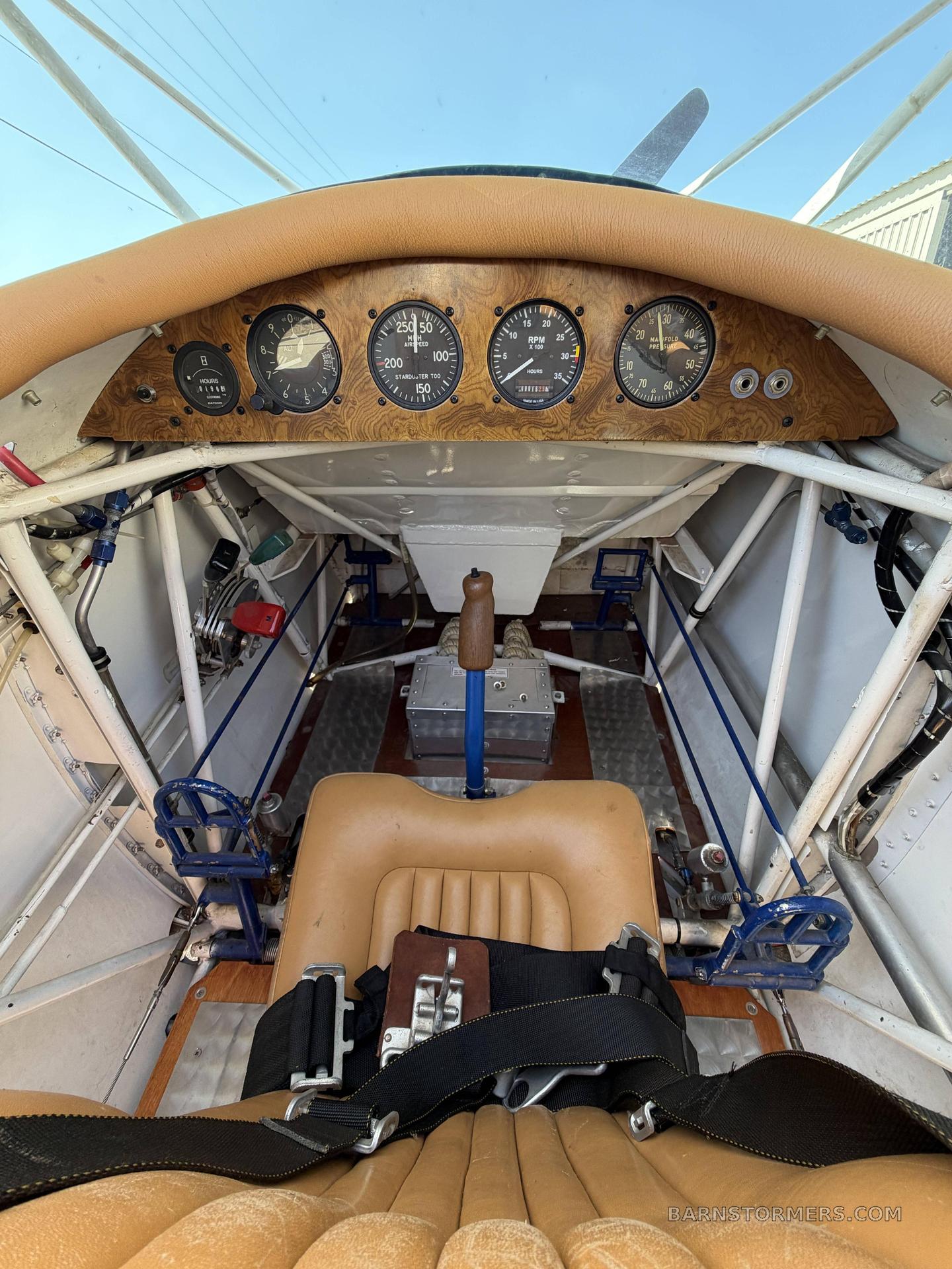 Biplane thumbnail 4