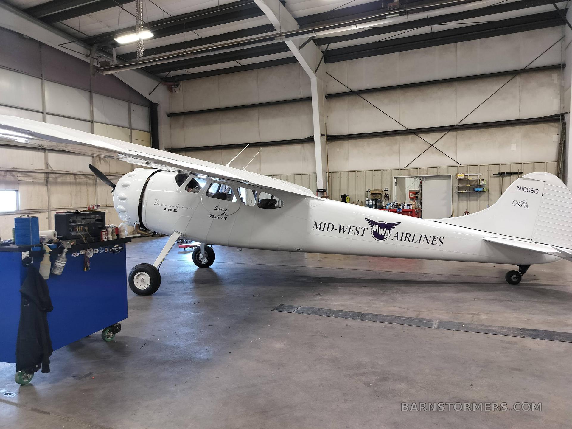 1950 CESSNA 195 BUSINESSLINER 4