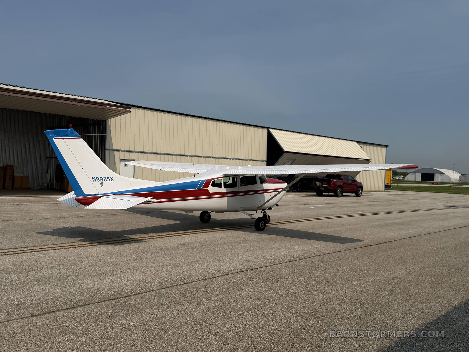 1961 Cessna 182 thumbnail 4