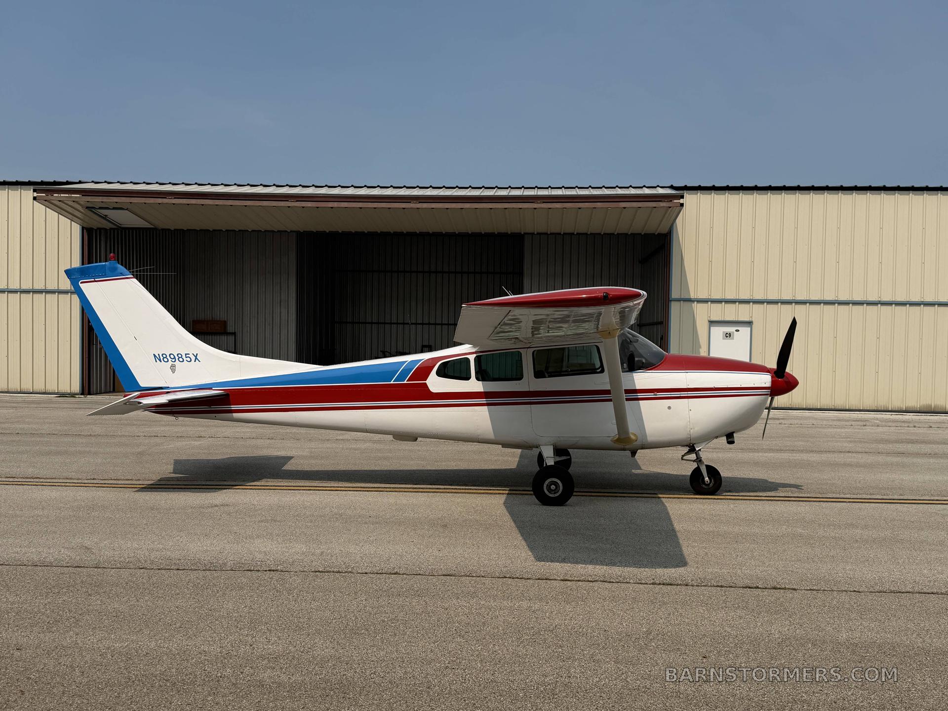 1961 Cessna 182 thumbnail 5