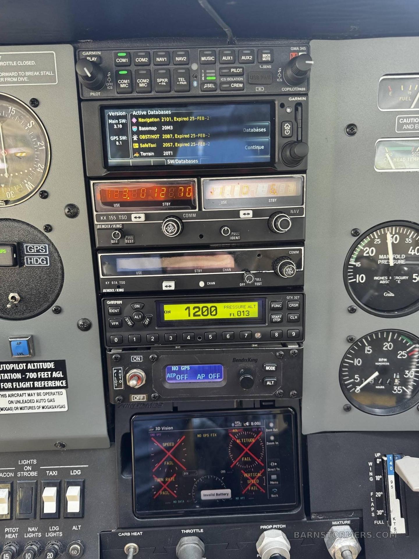 1976 CESSNA 182P 4