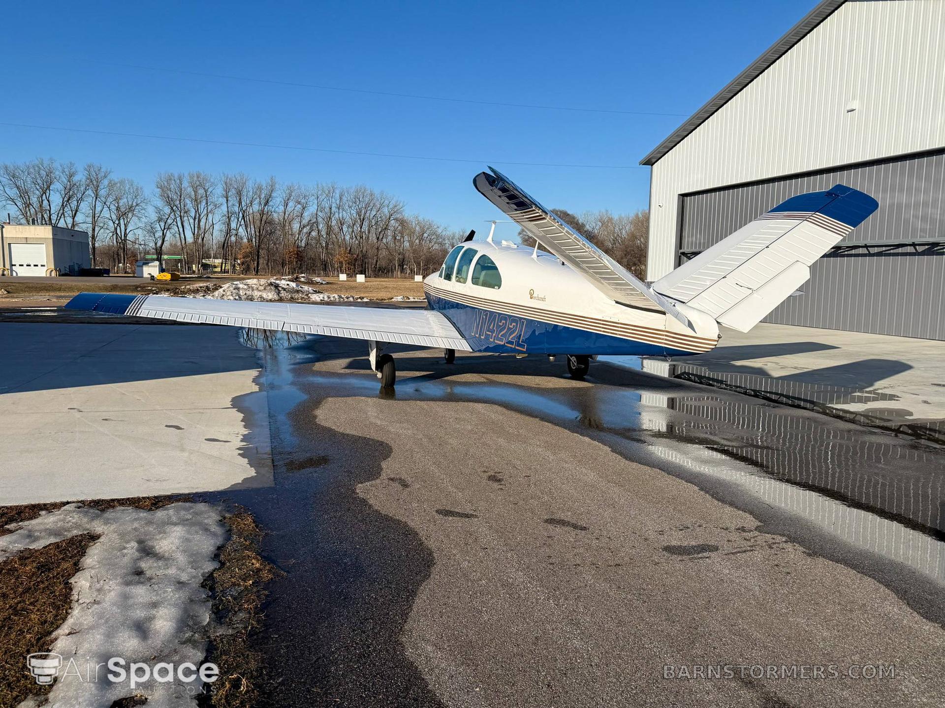 1961 N35 BONANZA | N1422L 3