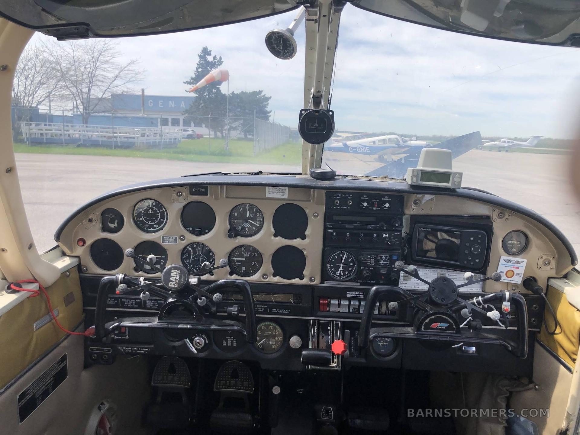 1971 PA28-140 PIPER CHEROKEE 4
