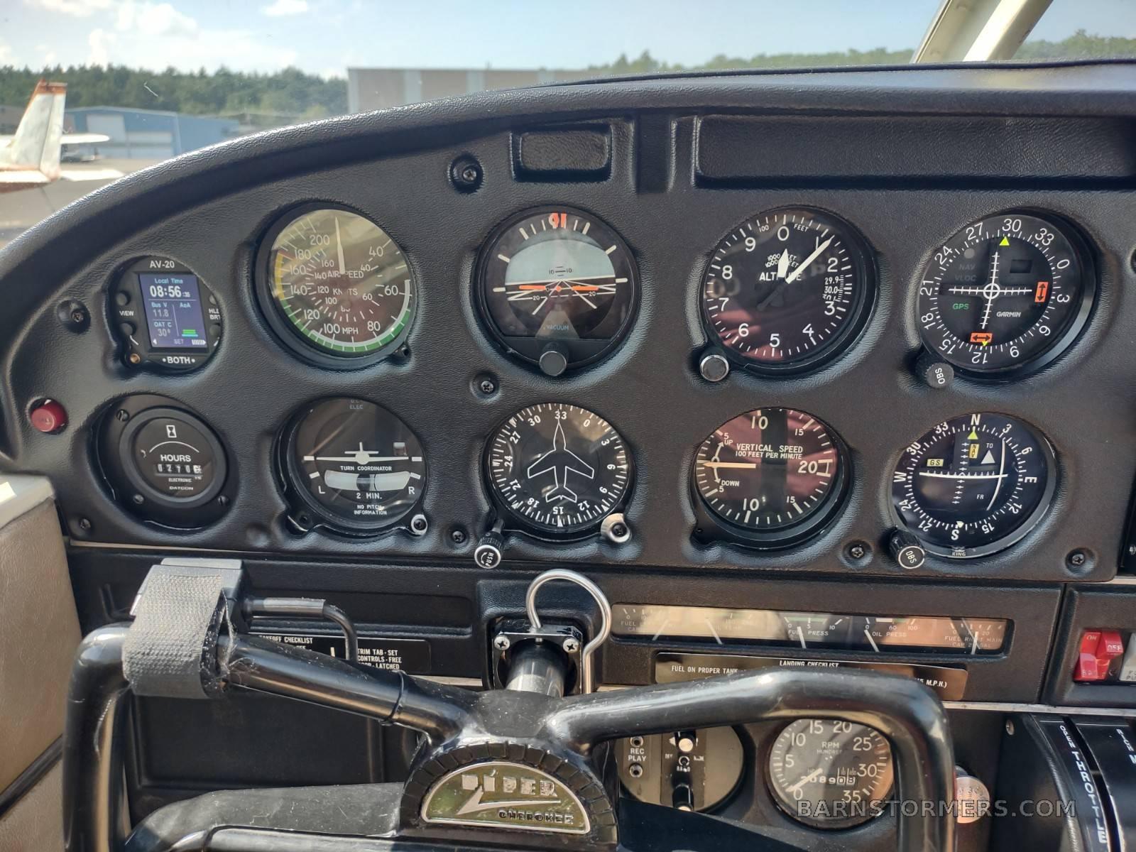 PIPER CHEROKEE 140/160 4