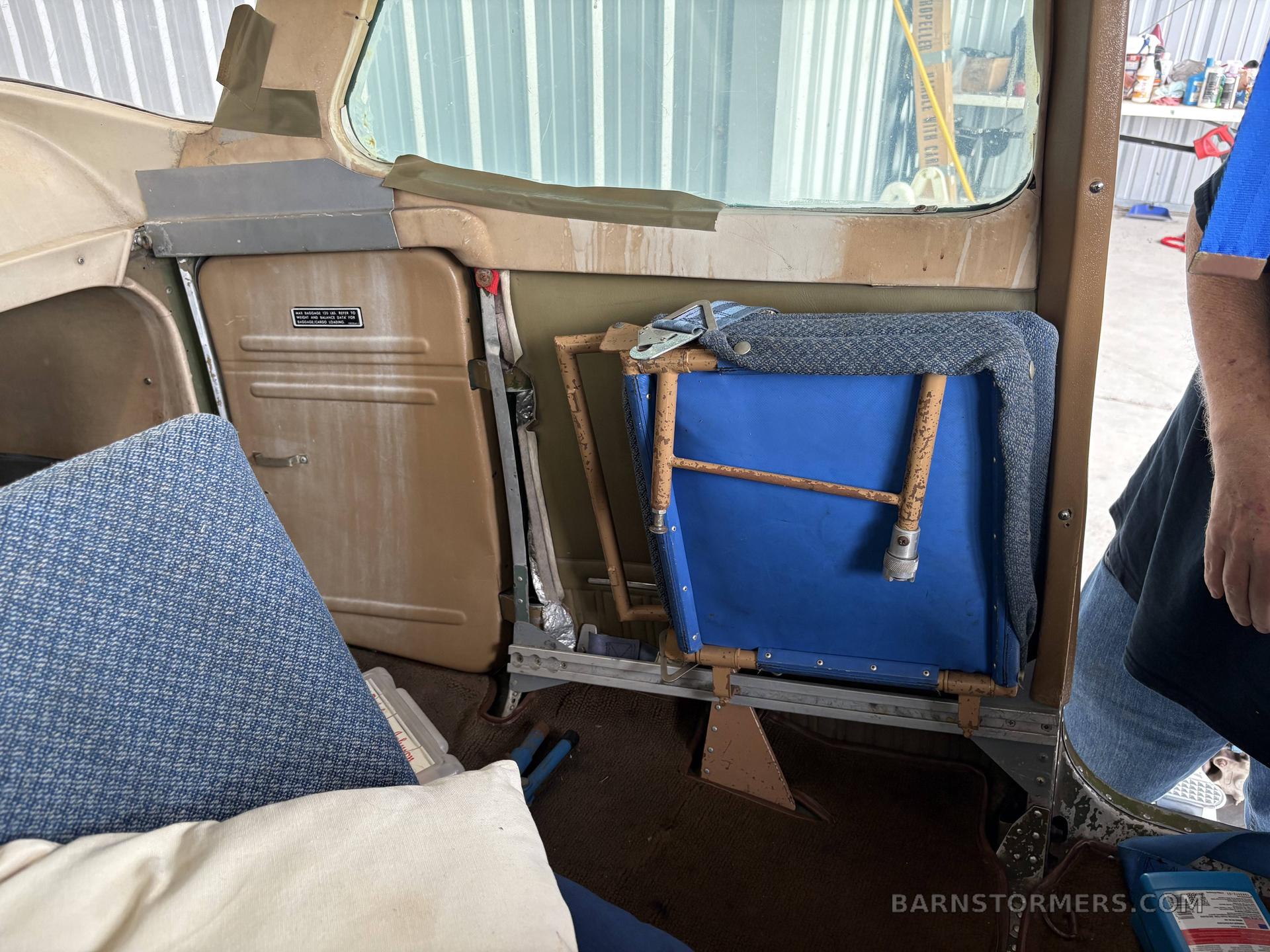 Cessna 172 thumbnail 3