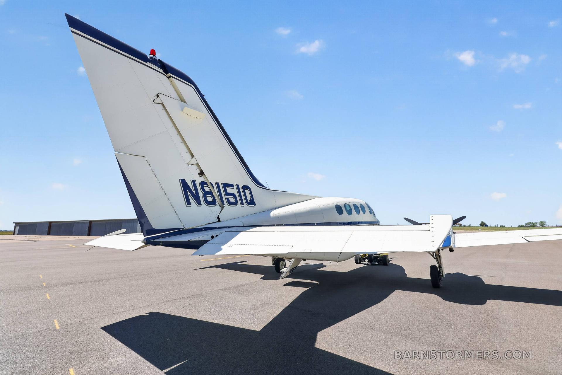1970 Cessna 414 thumbnail 2