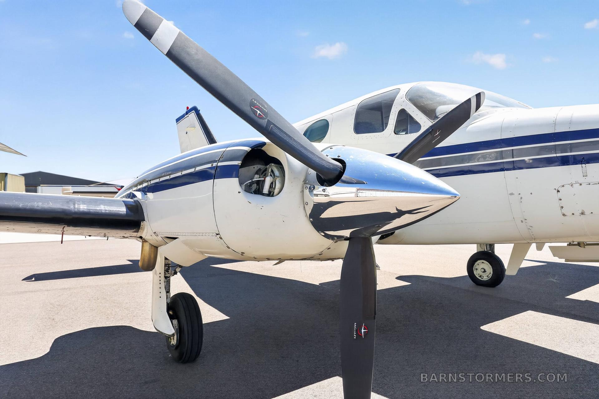 1970 Cessna 414 thumbnail 4