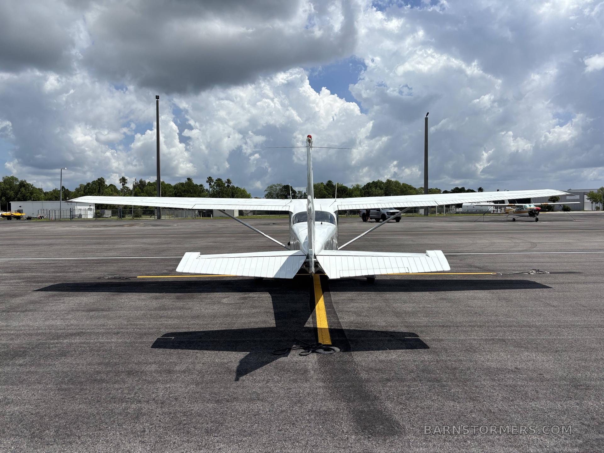 1977 Cessna 172 thumbnail 4