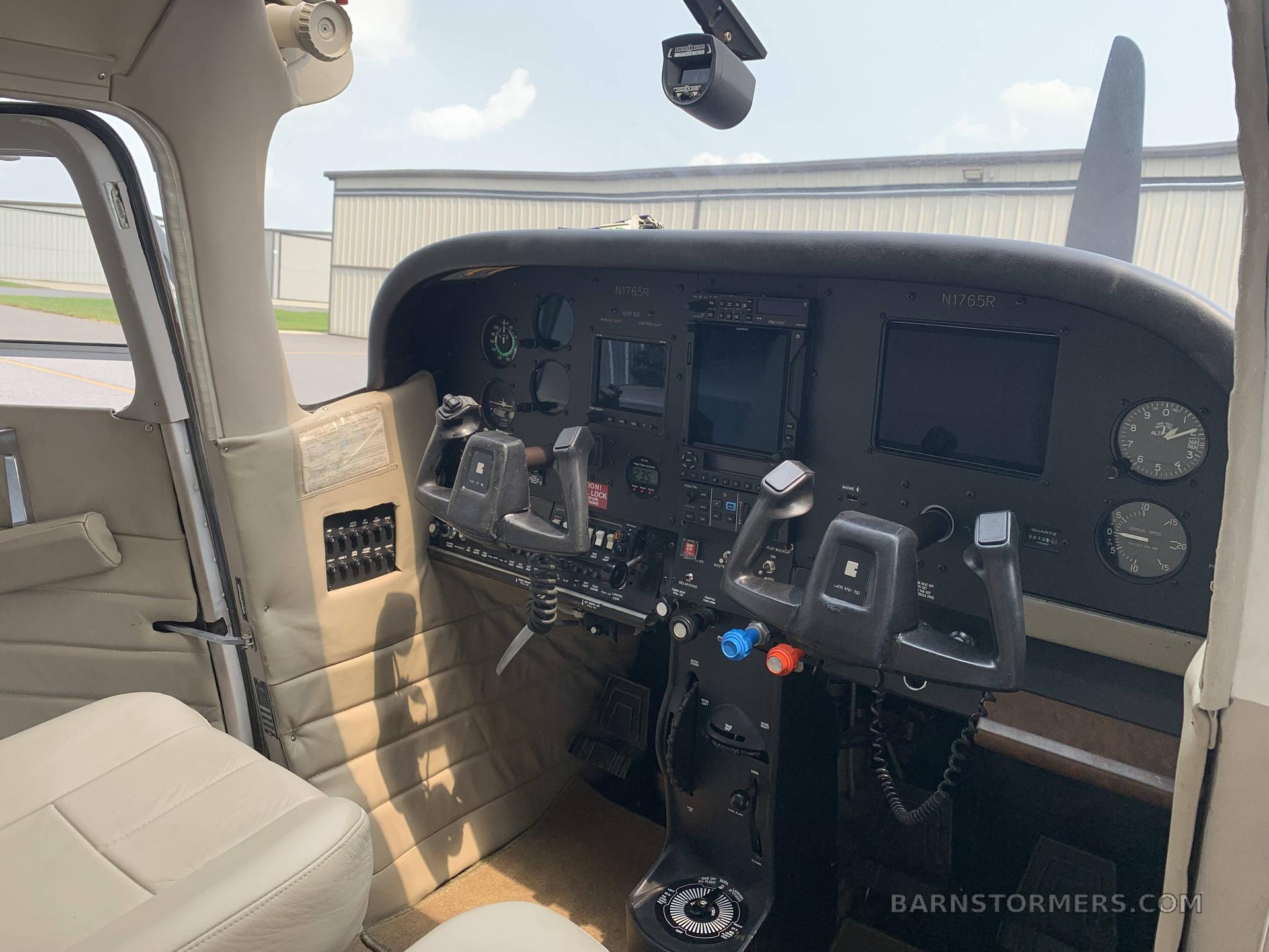 1978 CESSNA 182RG 3