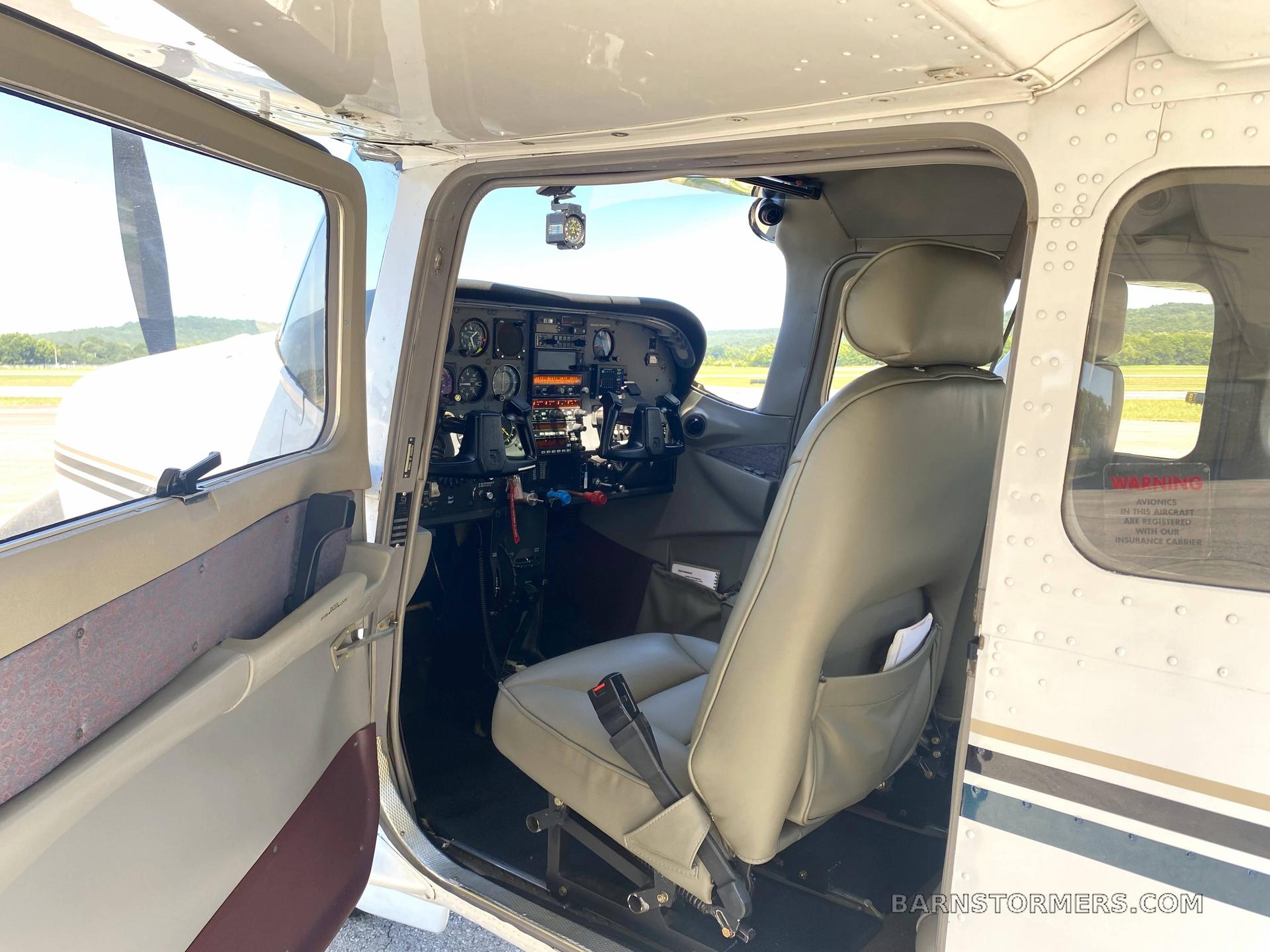 2000 CESSNA 182S 260HP 4