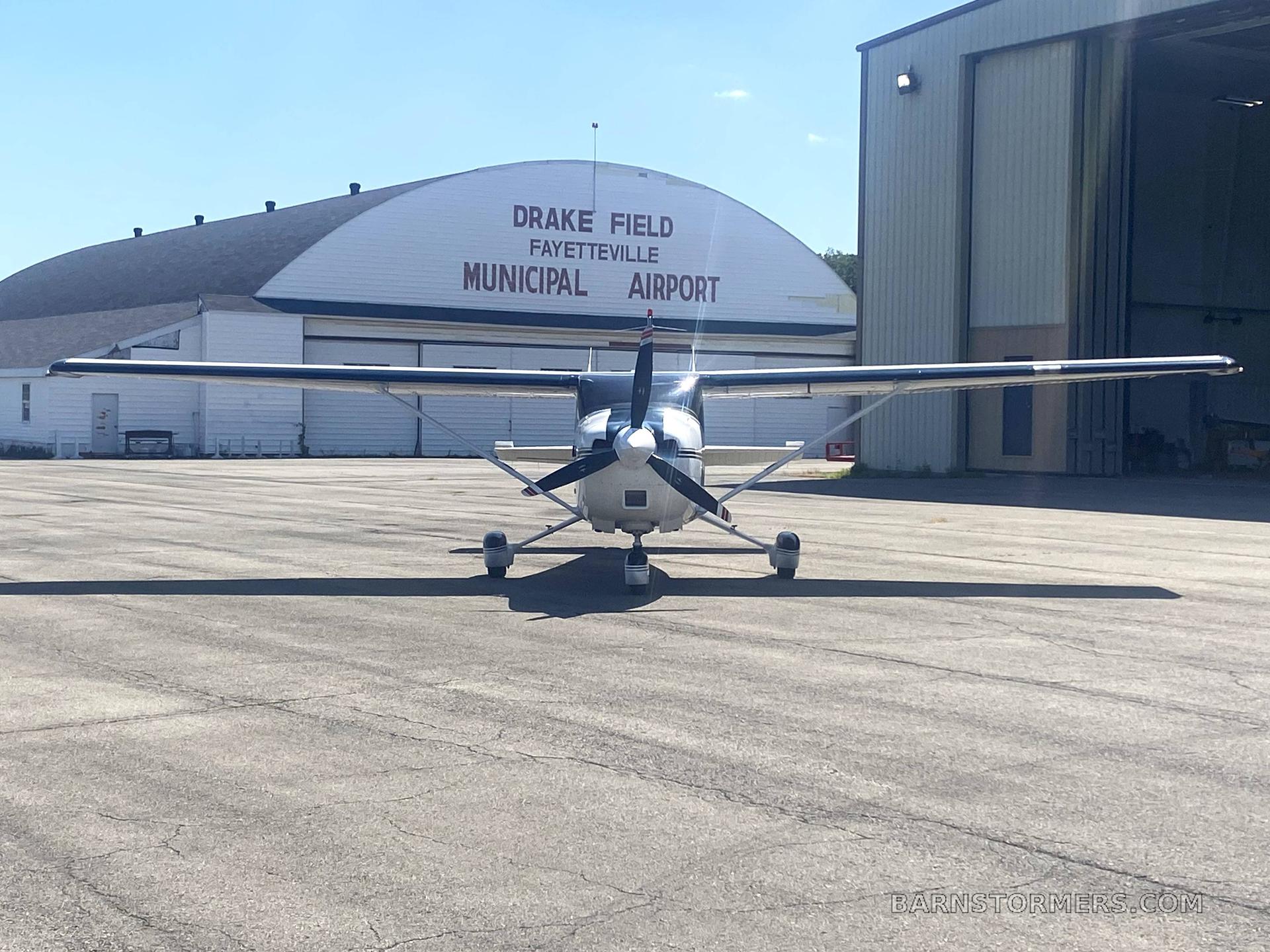 2000 Cessna 182 thumbnail 4