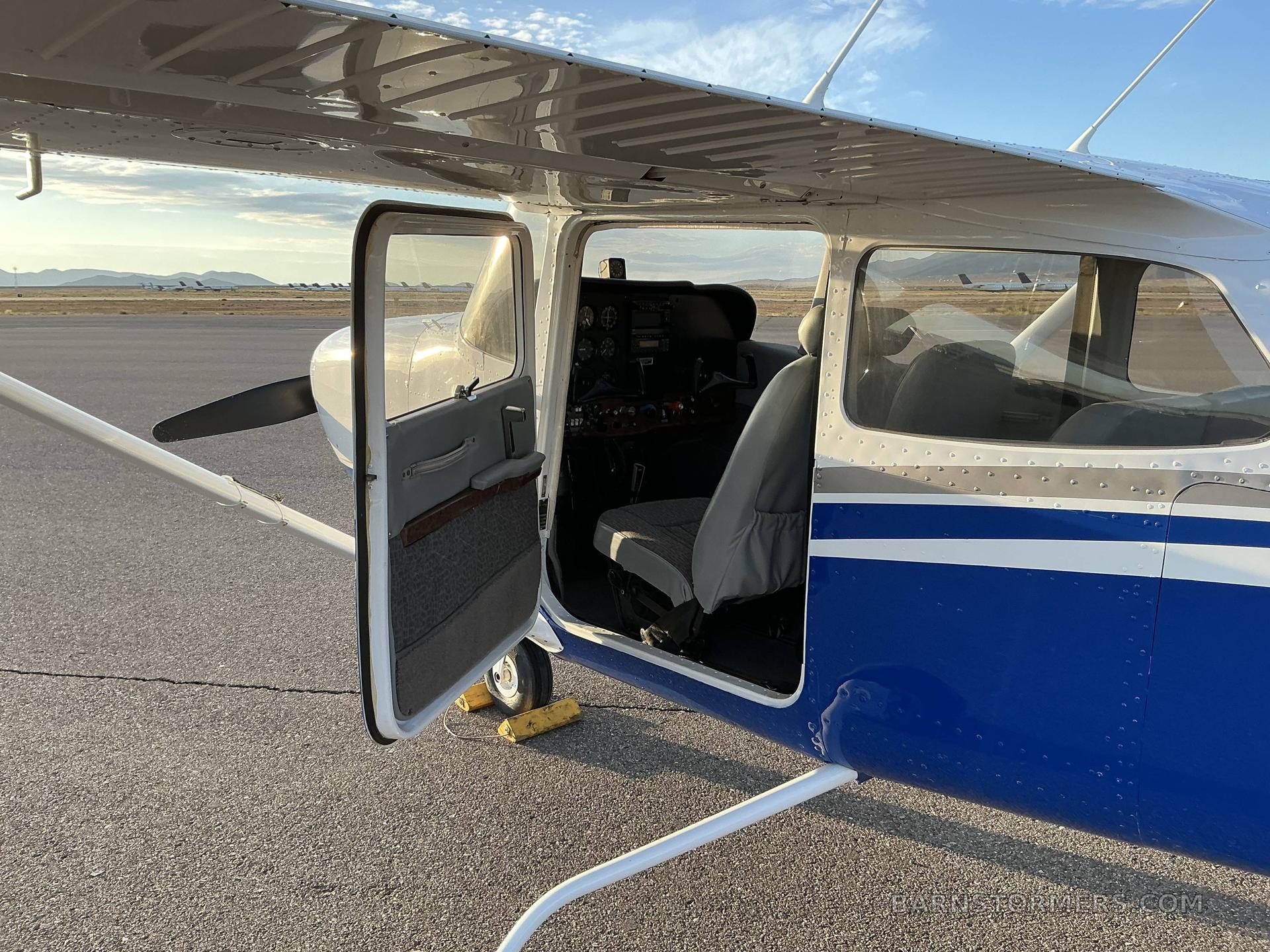 1980 Cessna 172 thumbnail 4