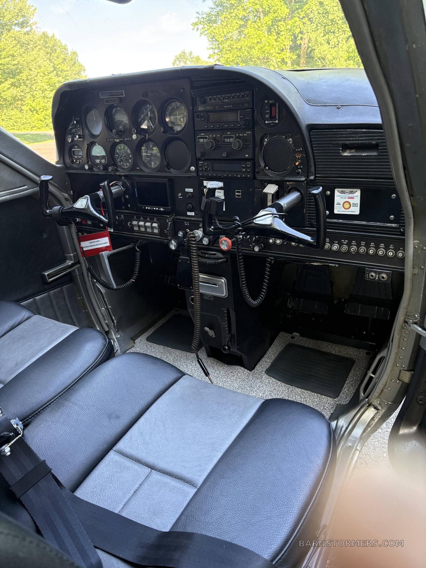 1970 Cessna 177 thumbnail 4