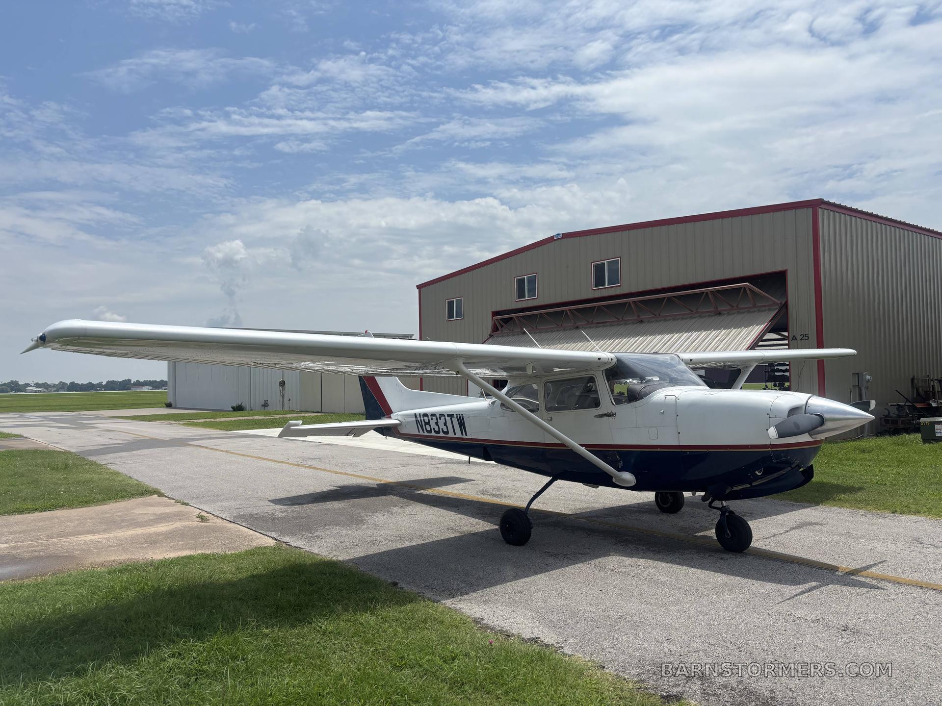 1979 Cessna 172 thumbnail 2
