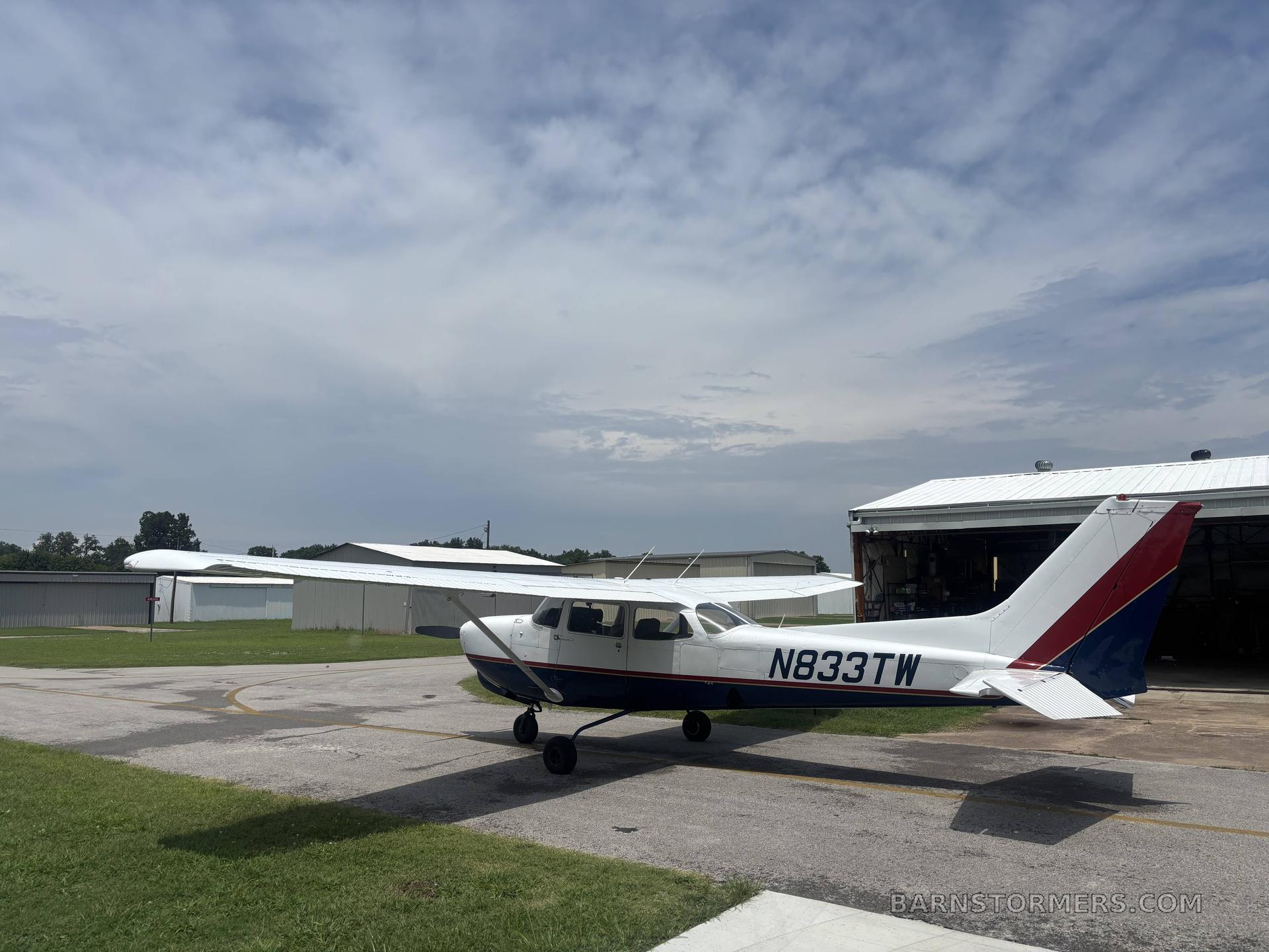 1979 Cessna 172 thumbnail 4