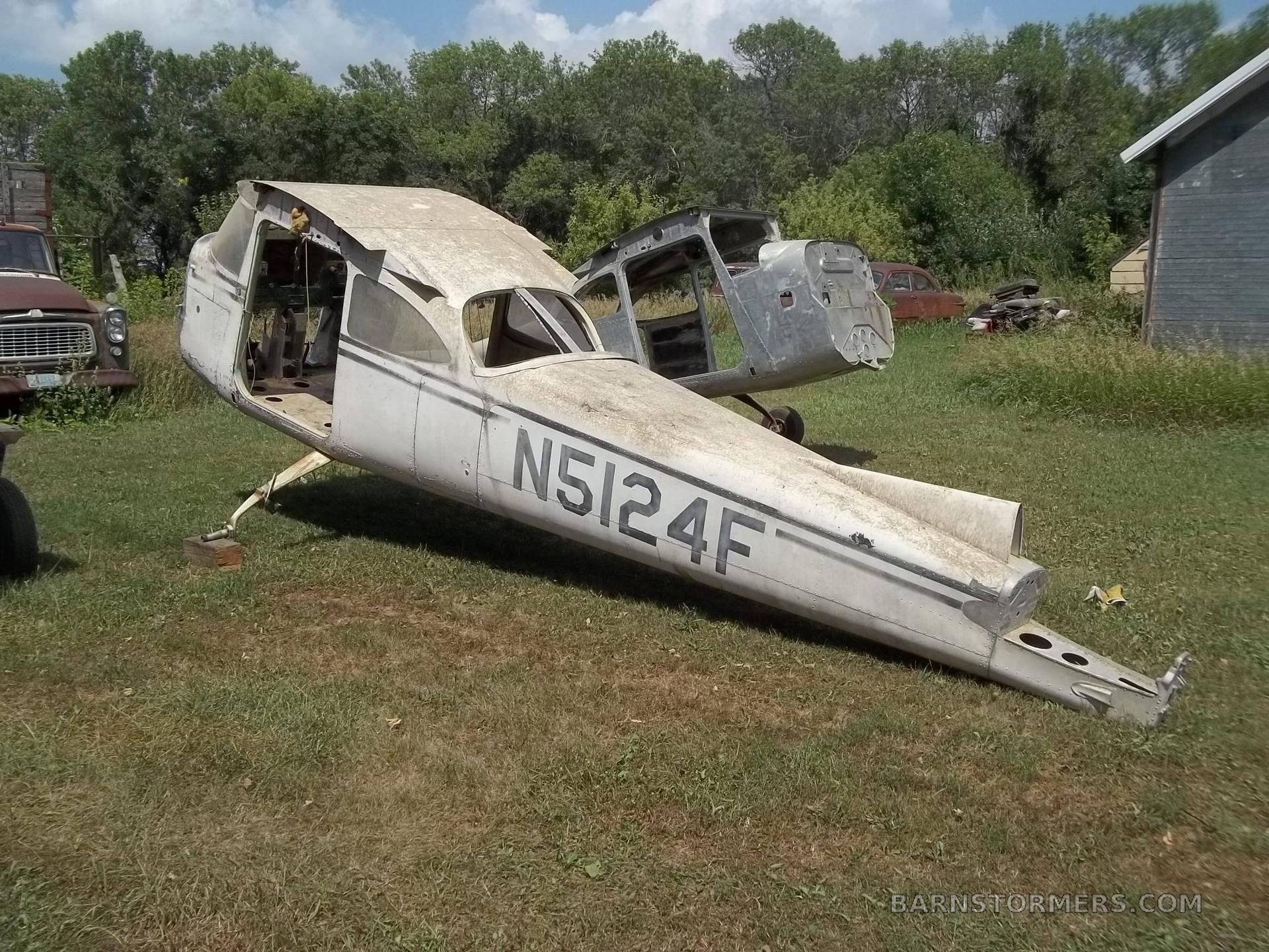 CESSNA 172F/T41FUSELAGE 4