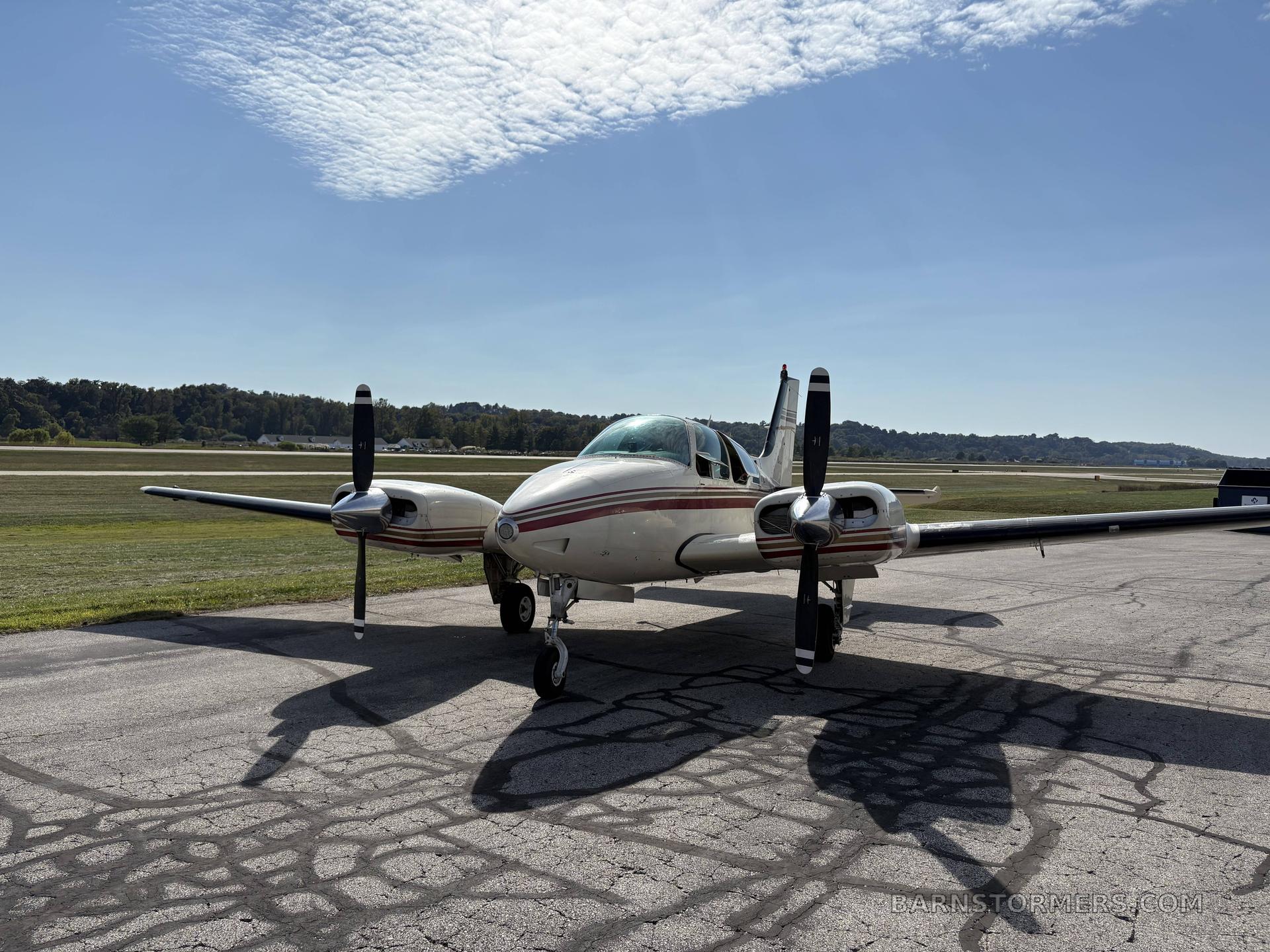 1969 Beechcraft Baron thumbnail 5