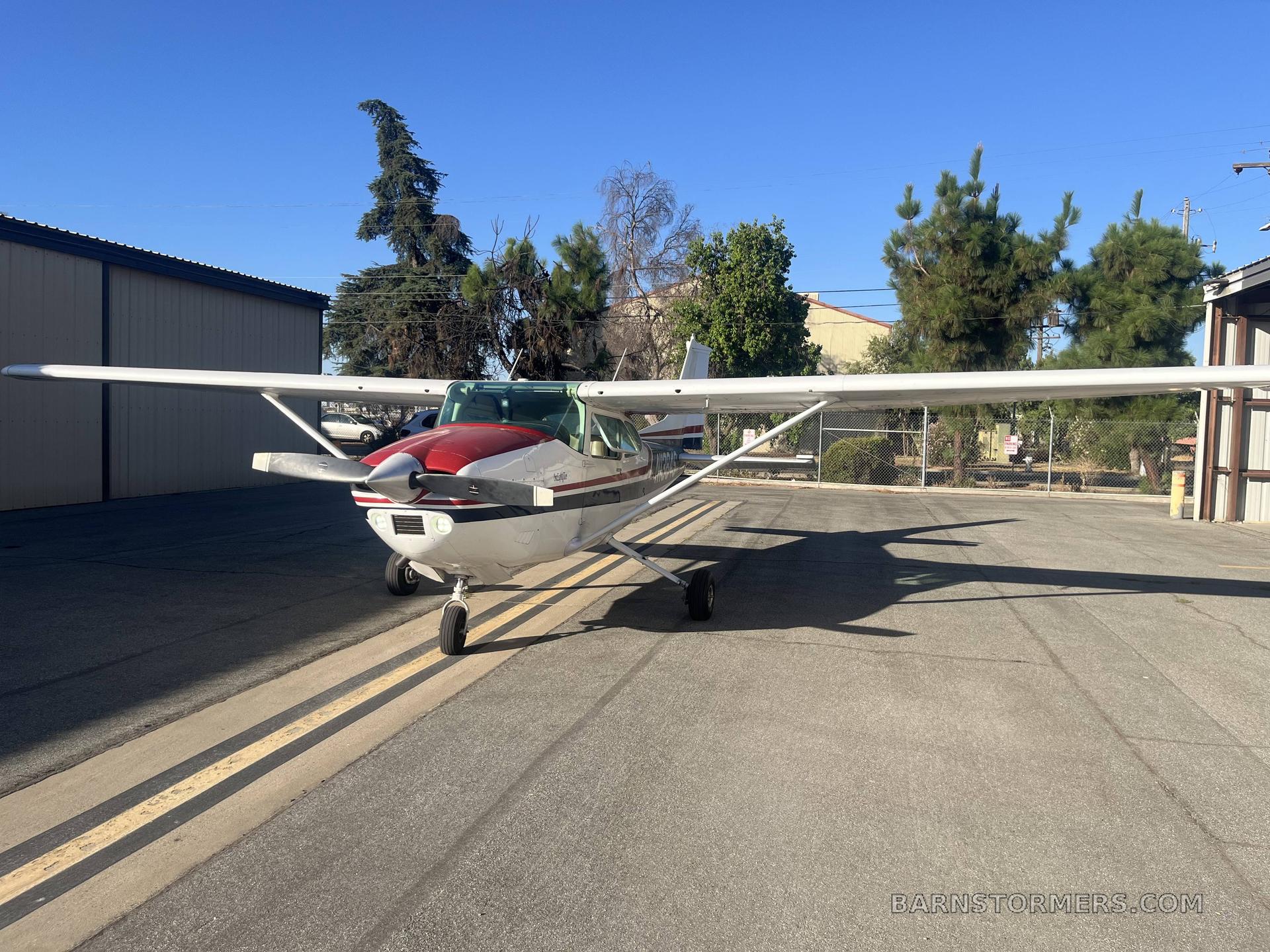 1976 Cessna 182 thumbnail 5