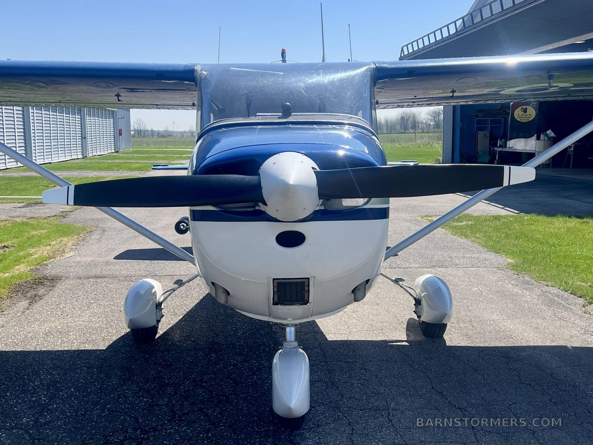 1967 Cessna 172 thumbnail 2