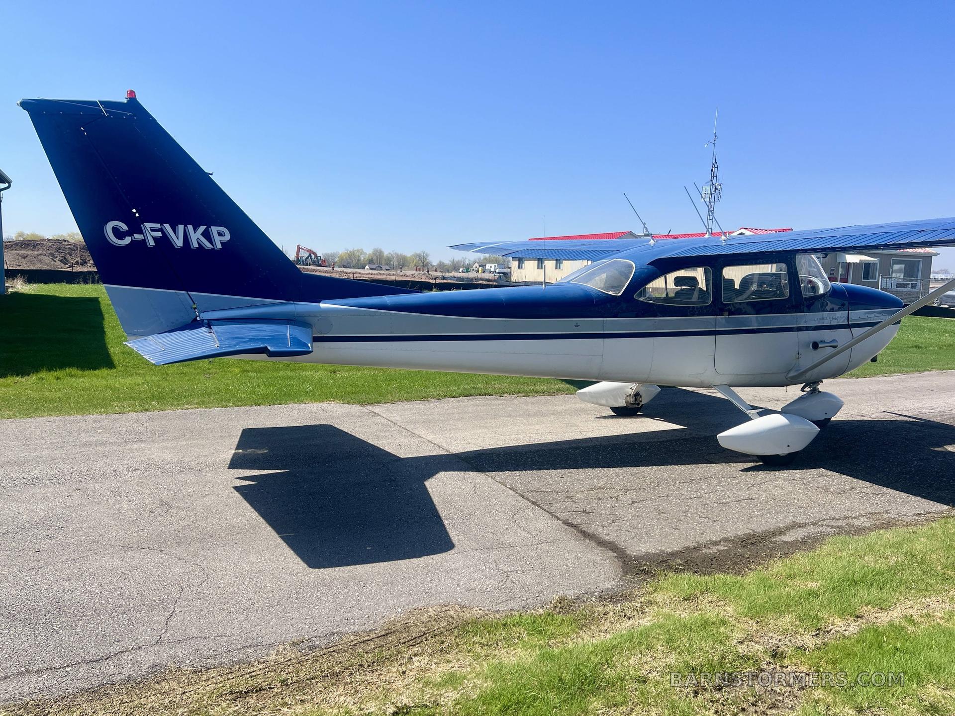 1967 Cessna 172 thumbnail 4