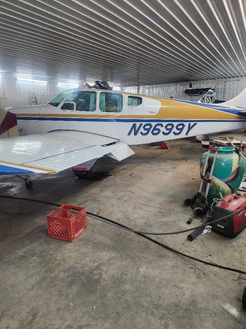 1963 BEECHCRAFT DEBONAIR B33 3