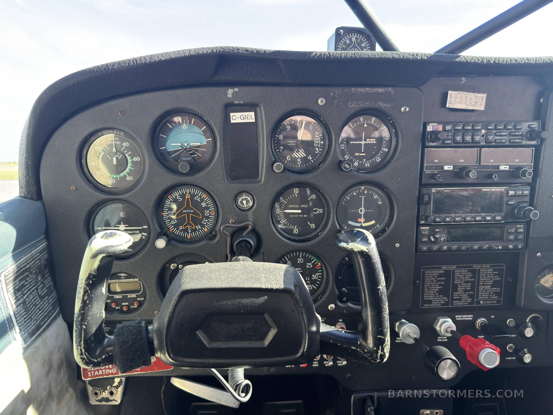 1974 Cessna 172 thumbnail 3