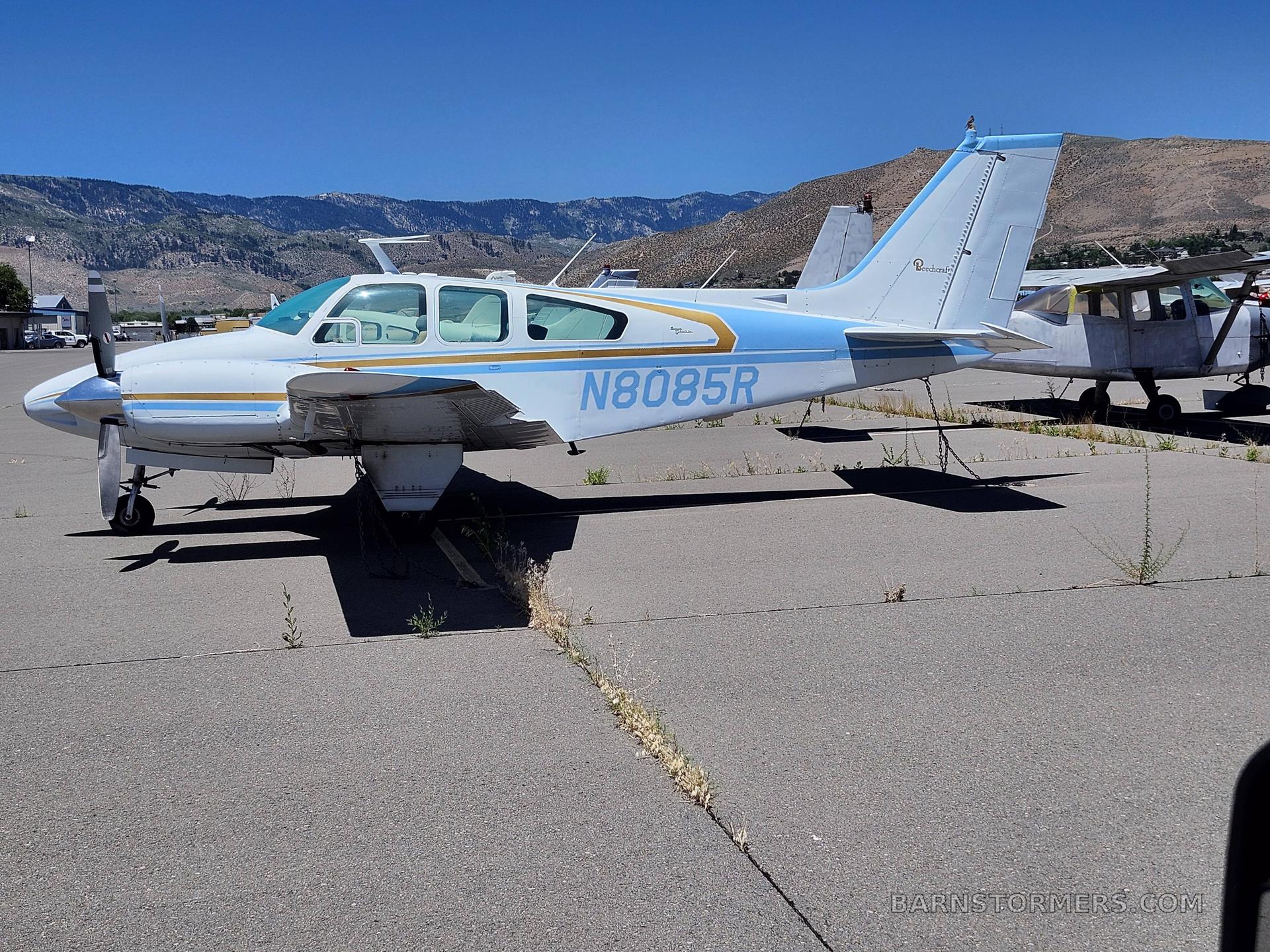 1969 Beechcraft Baron thumbnail 2