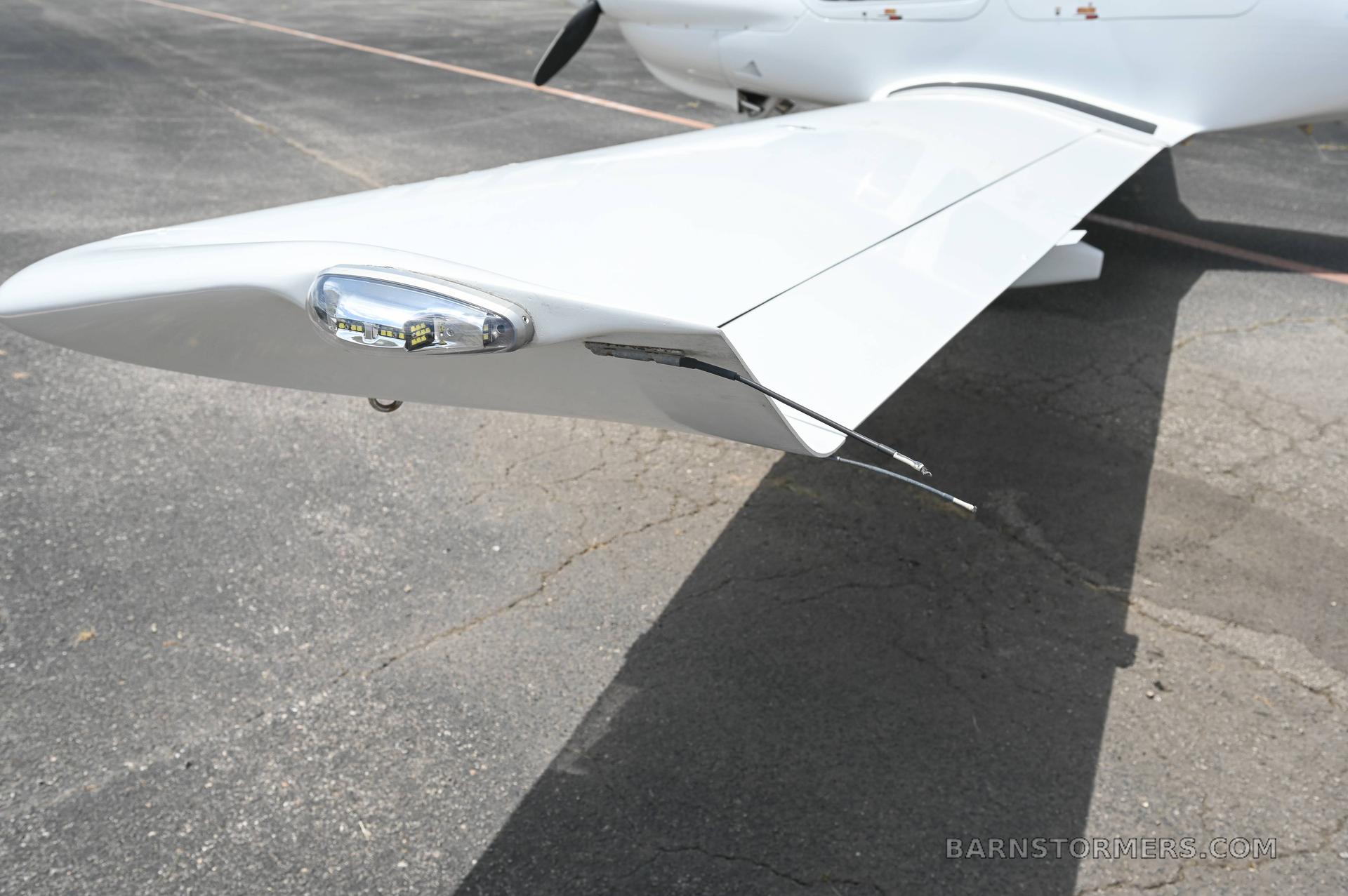 2003 Diamond DA40 thumbnail 4