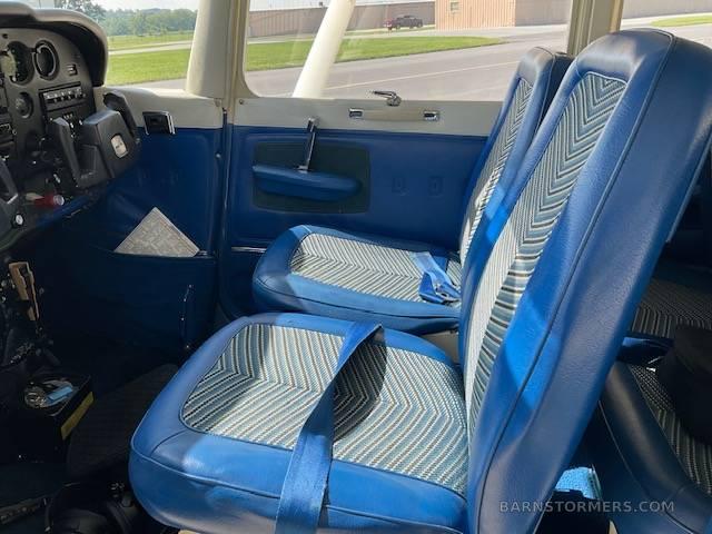 1977 Cessna 172 thumbnail 4
