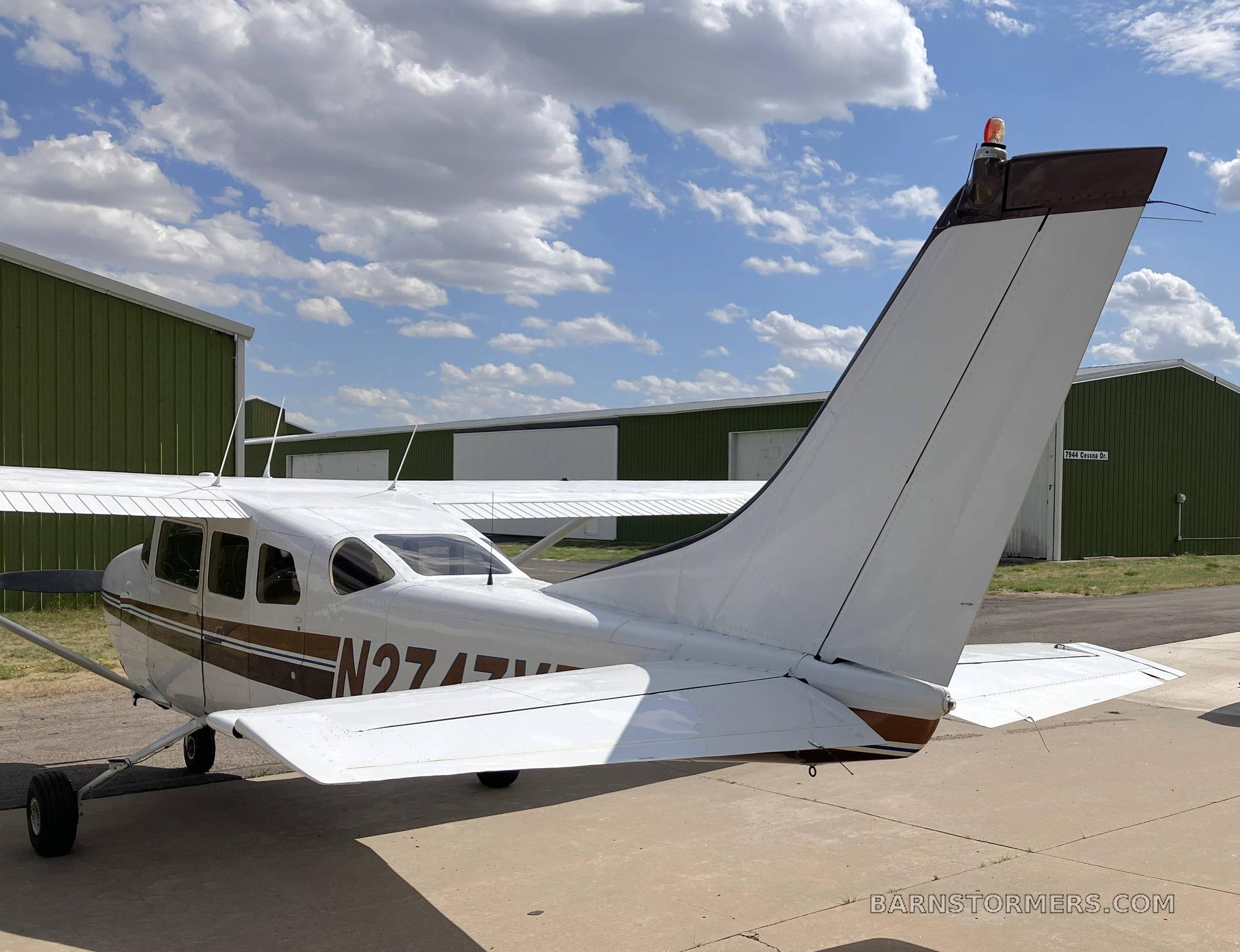 1964 Cessna 210 thumbnail 4