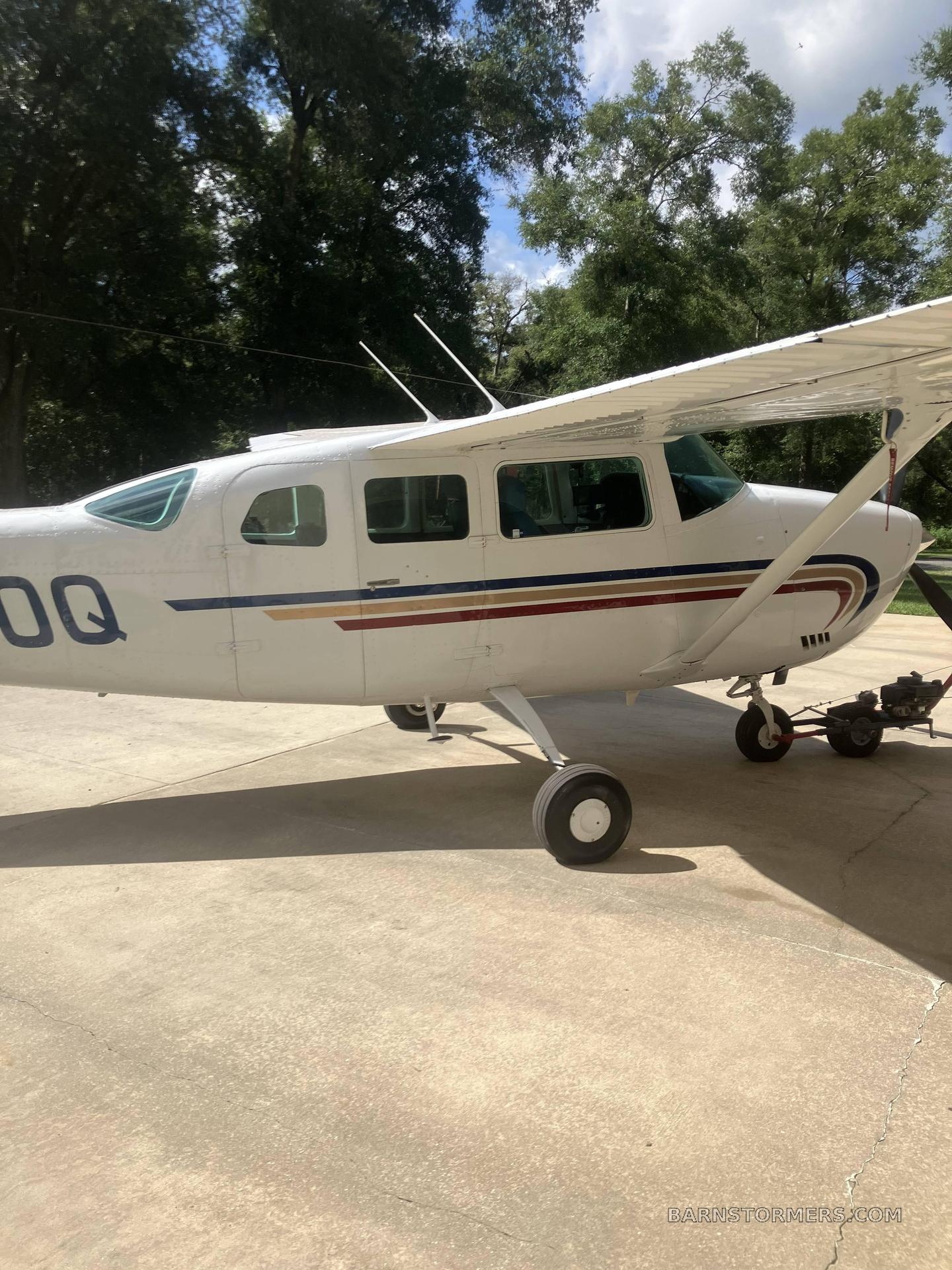 1976 CESSNA U206F 5