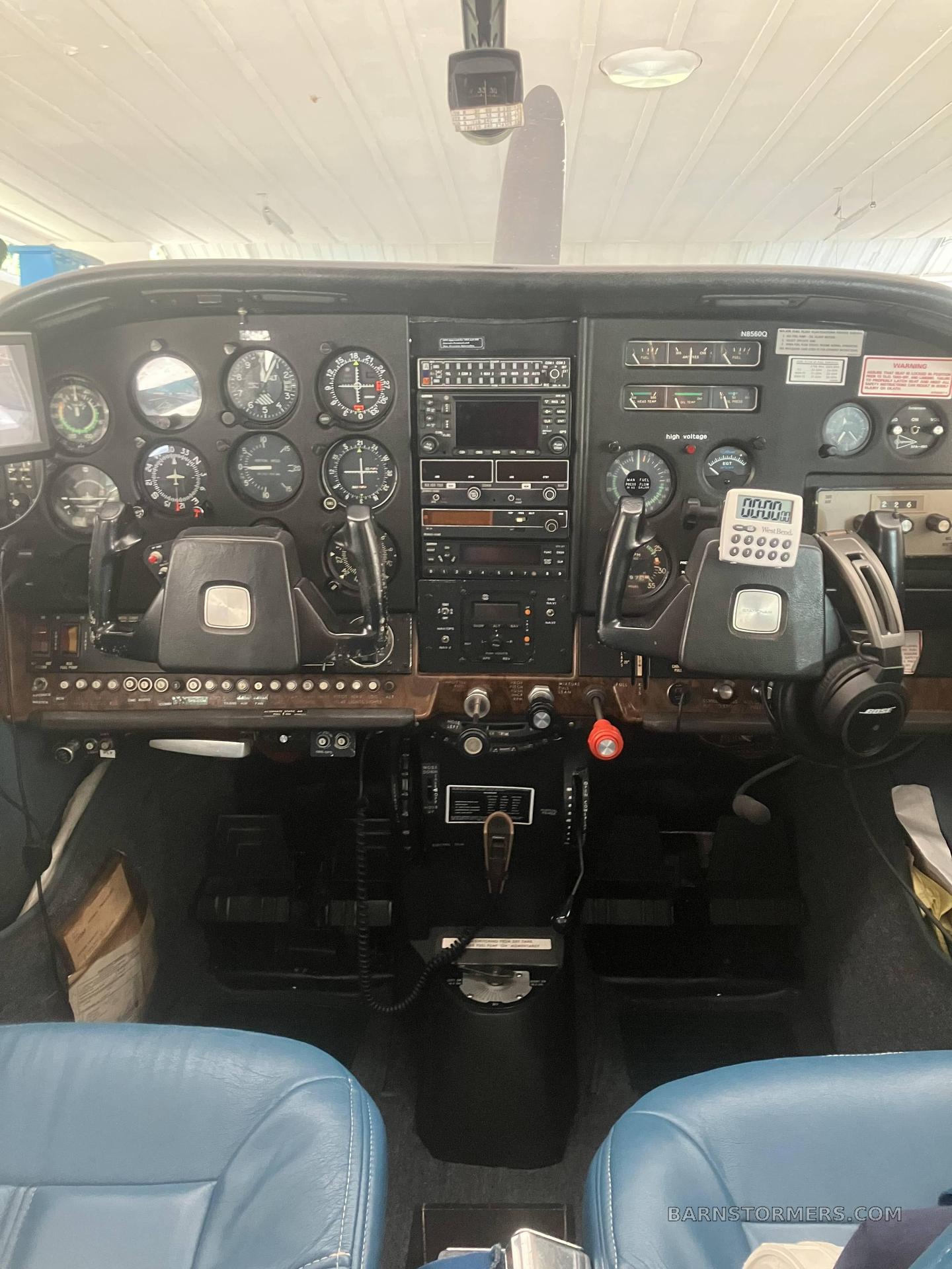 1976 Cessna 206 thumbnail 4