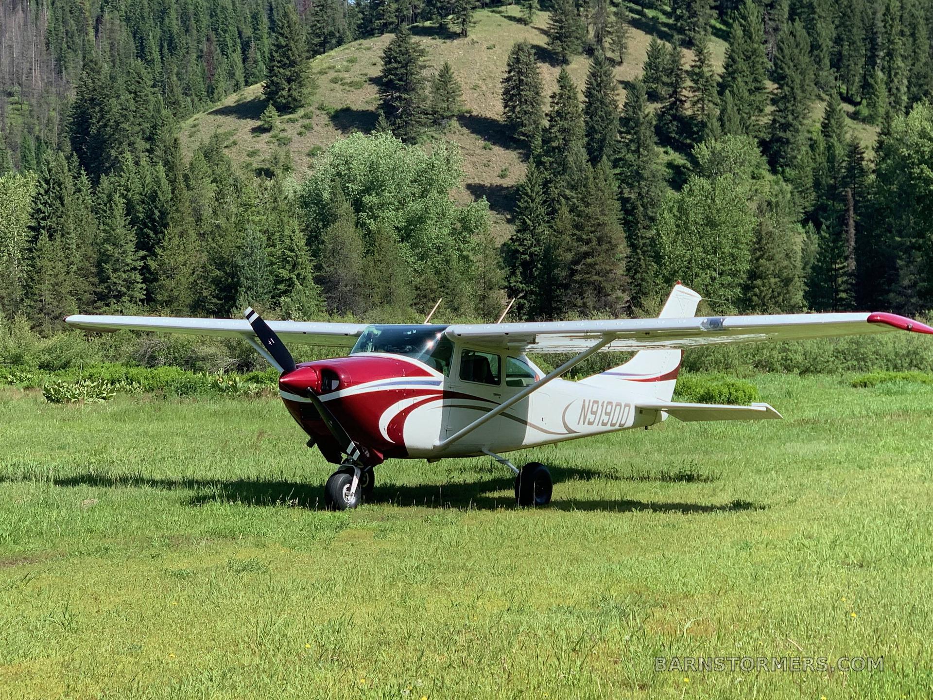 CESSNA 182M BACKCOUNTRY 5