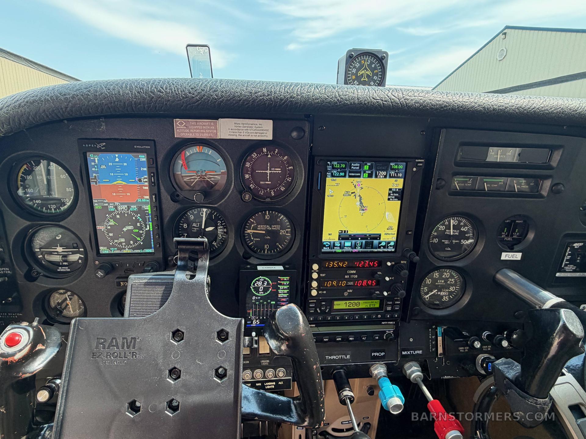 1969 Cessna 182 thumbnail 3
