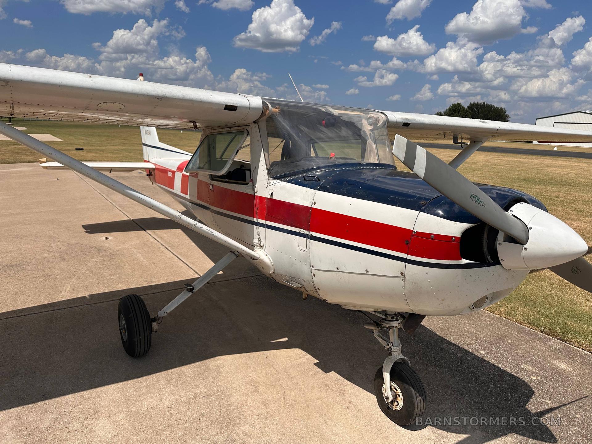 1979 Cessna 152 thumbnail 4