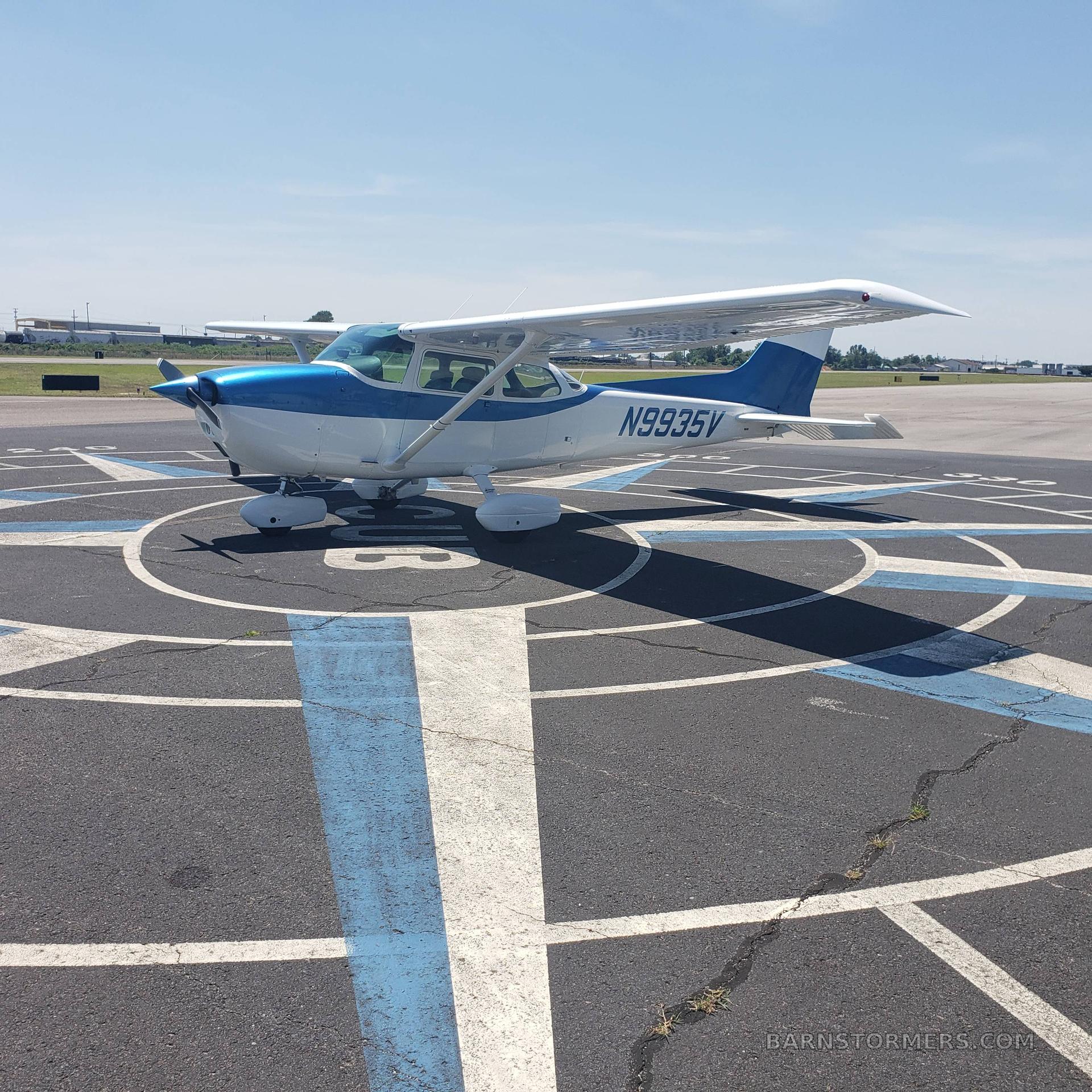 1974 Cessna 172 thumbnail 5