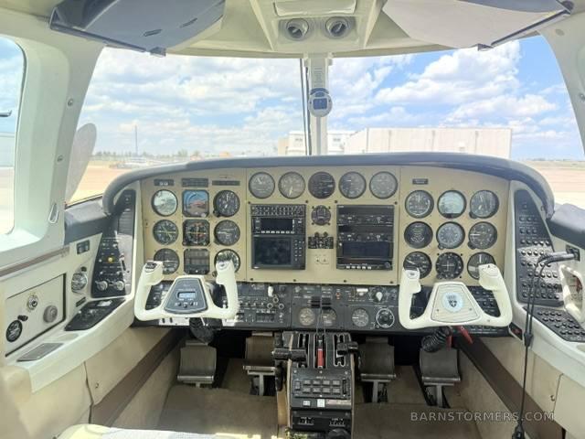 1980 BEECHCRAFT B60 DUKE 5