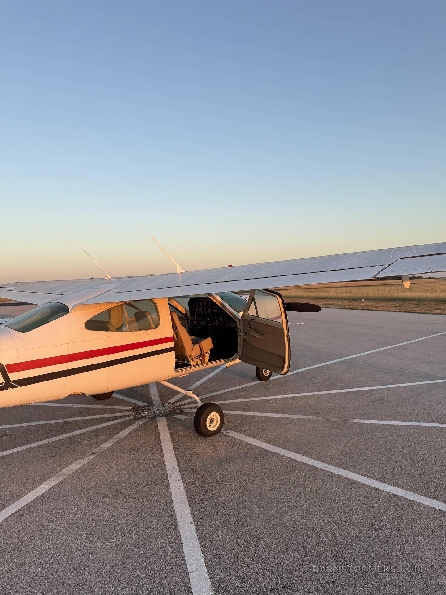 Cessna 177 thumbnail 3