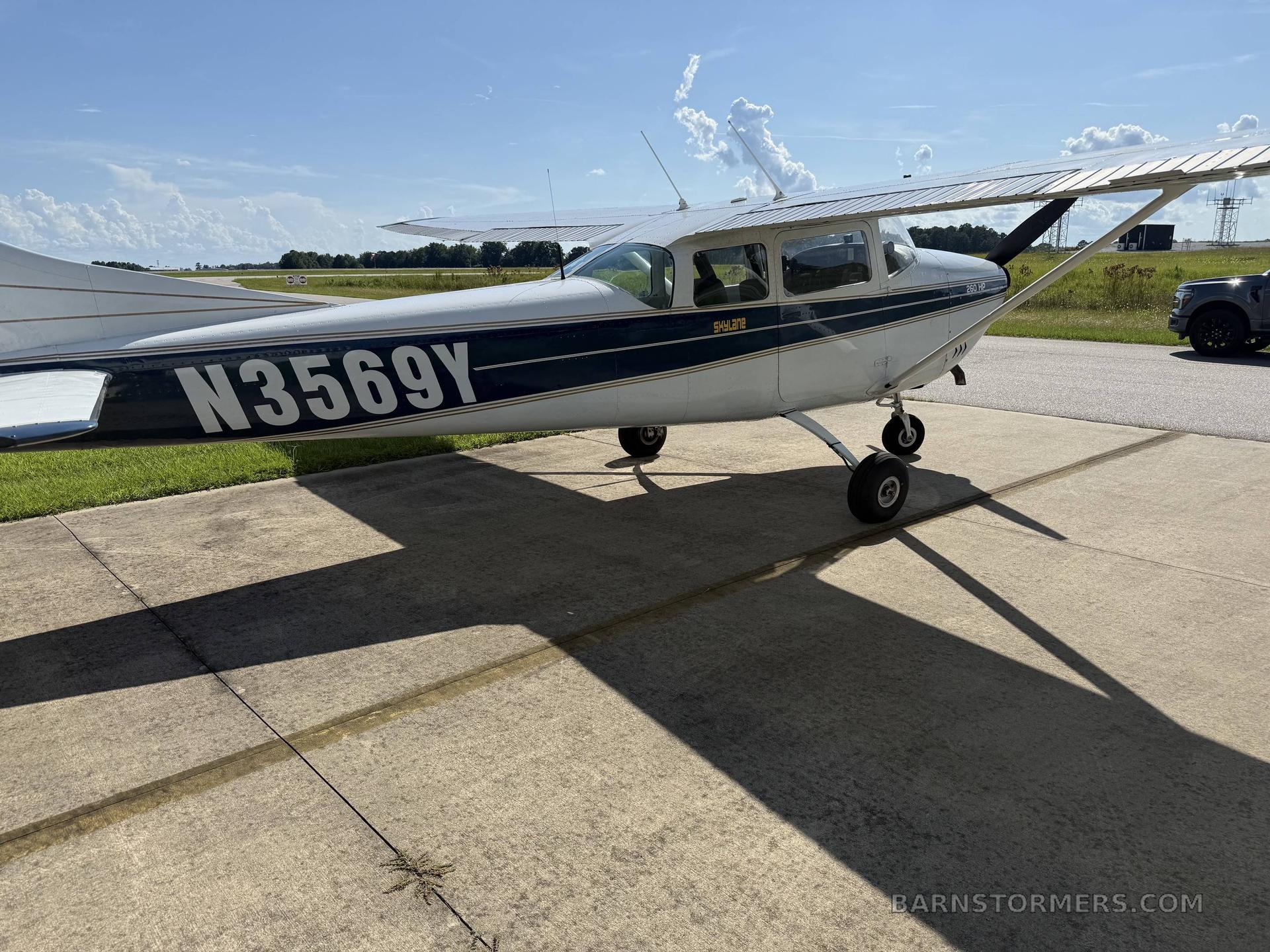 1963 Cessna 182 thumbnail 3