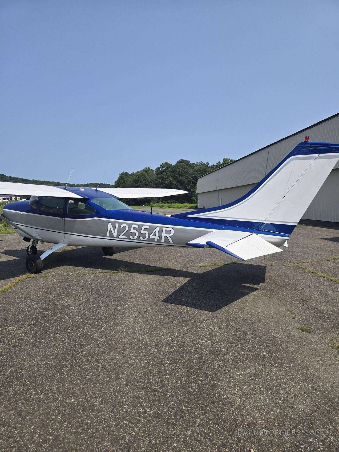1975 Cessna 182 thumbnail 3