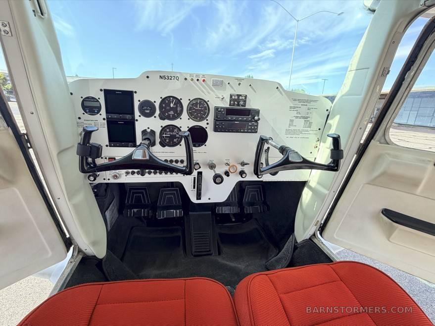 Cessna 150 thumbnail 4