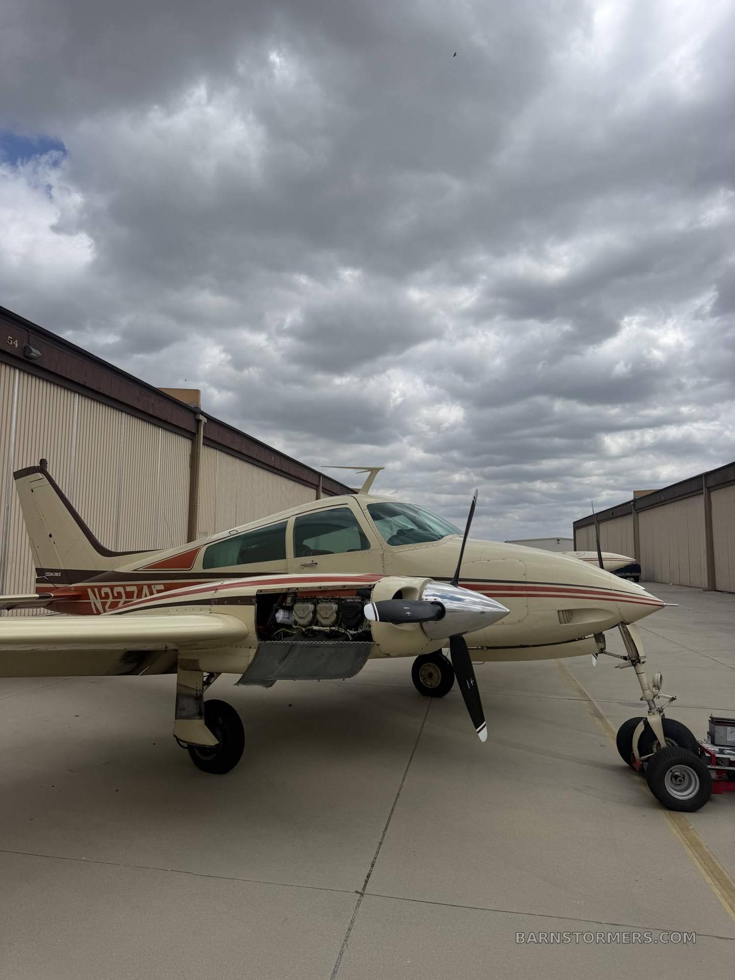 1967 Cessna 310 thumbnail 5